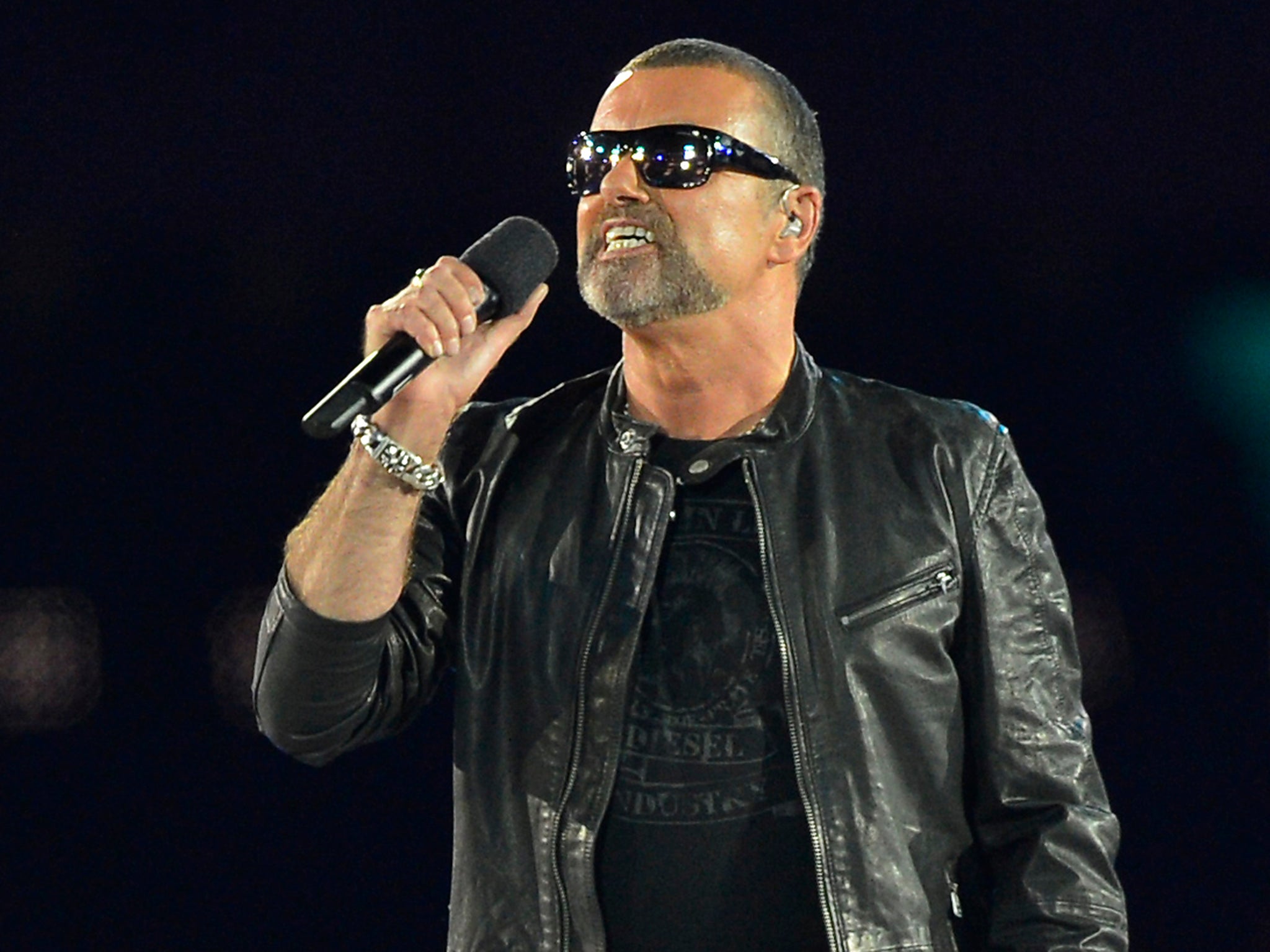 George Michael is said to have struggled to cope with losing some of his singing ability after suffering from pneumonia