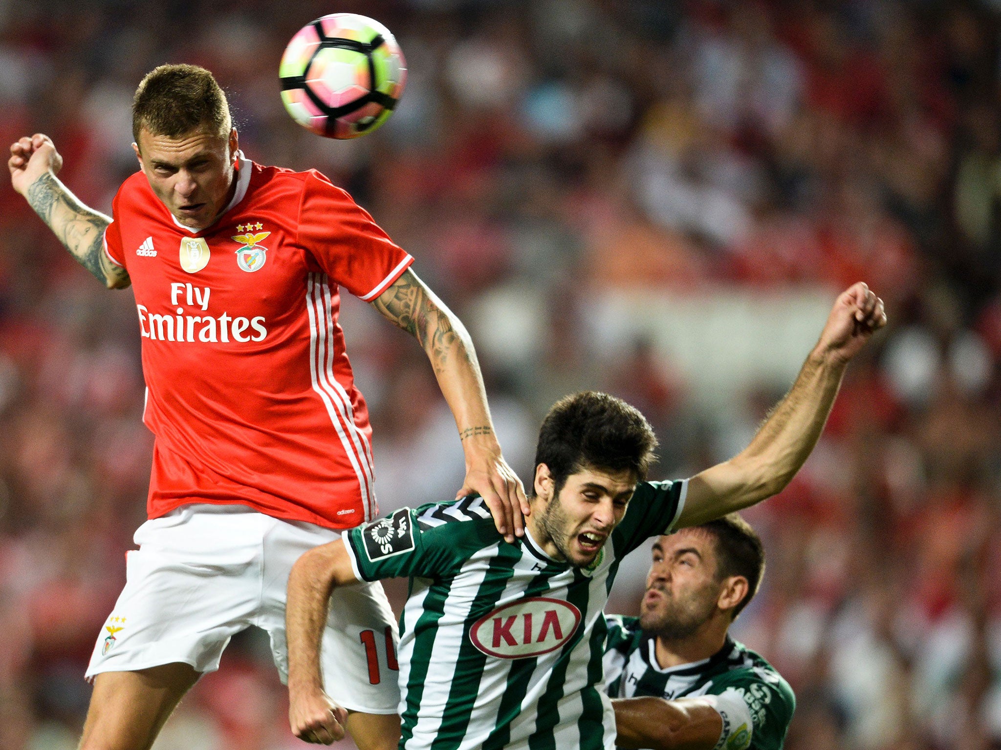 Victor Lindelof in action for Benfica