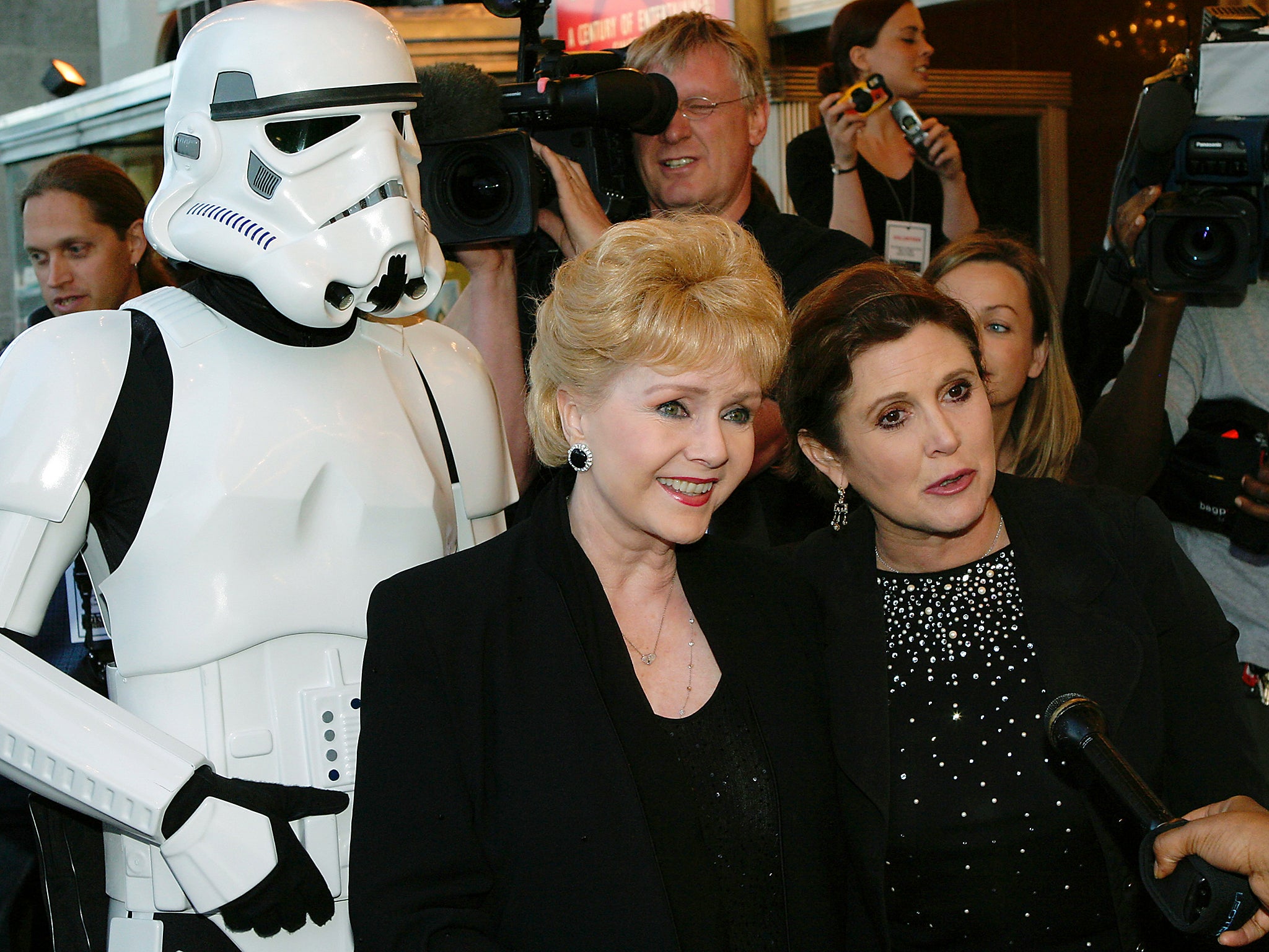 Debbie Reynolds and Carrie Fisher arrive at the premiere of 'Star Wars Episode III: Revenge of the Sith'