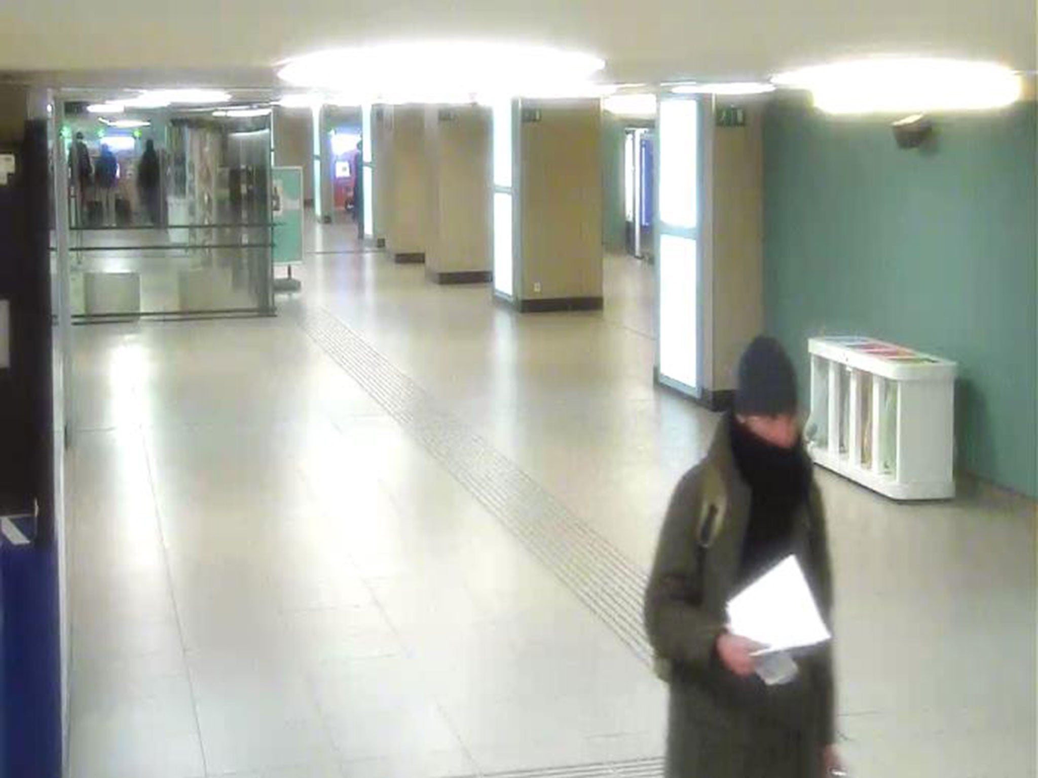 CCTV from Brussels North railway station show Anis Amri arriving on a train from Amsterdam on 21 December (Belgium federal prosecutor&amp;#039;s office)