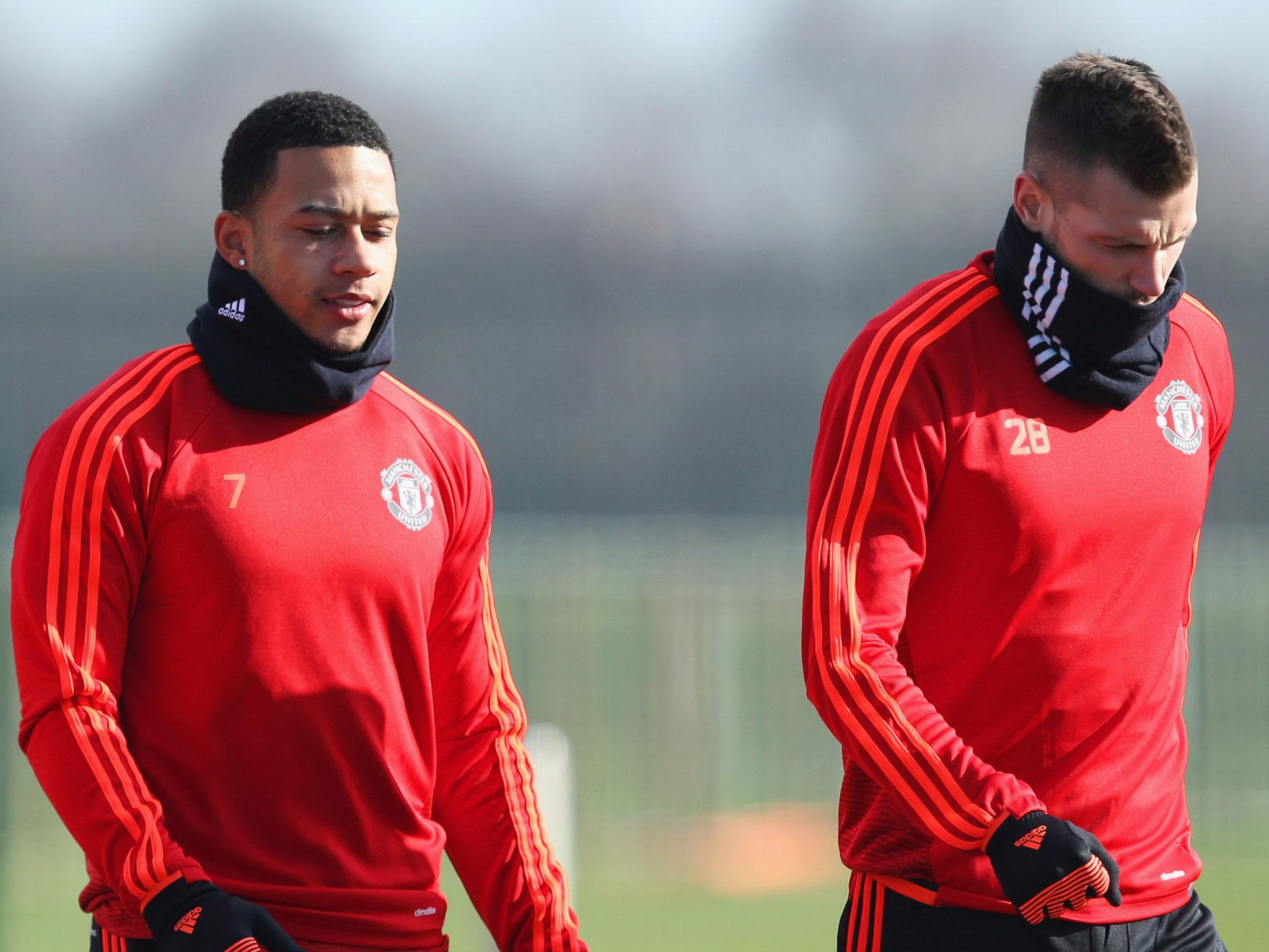 Schneiderlin in training with Memphis Depay