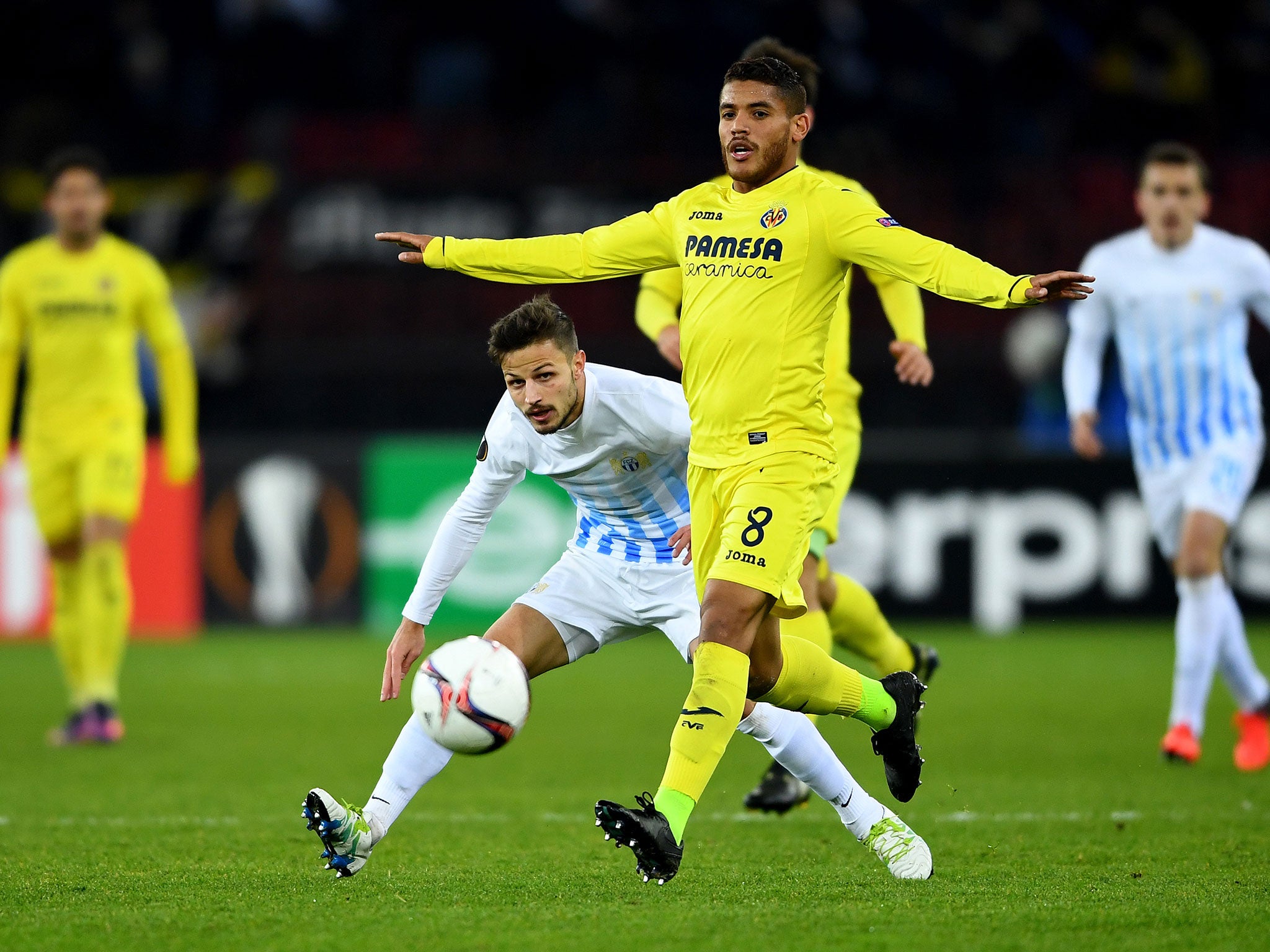 Jonathan Dos Santos in action for Villarreal