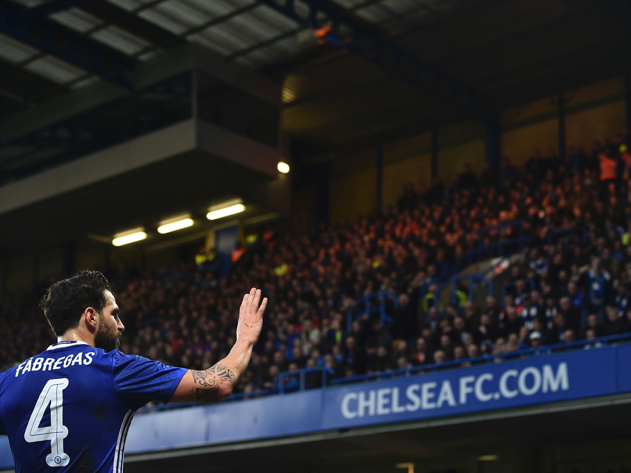 Fabregas acknowledges the Chelsea faithful