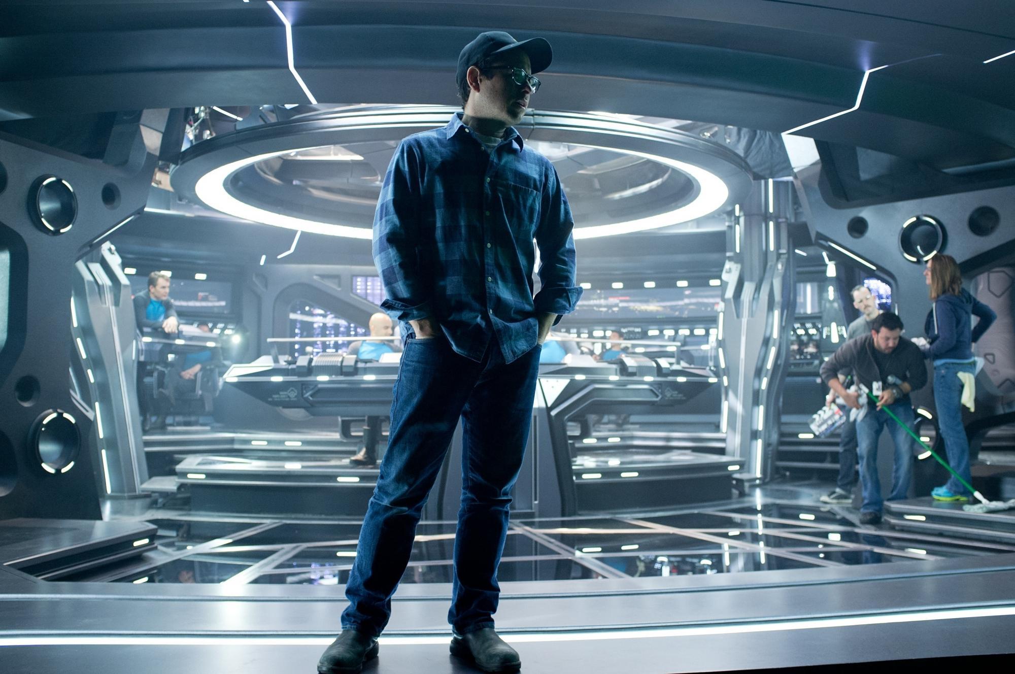 JJ Abrams on the Star Trek Into Darkness set