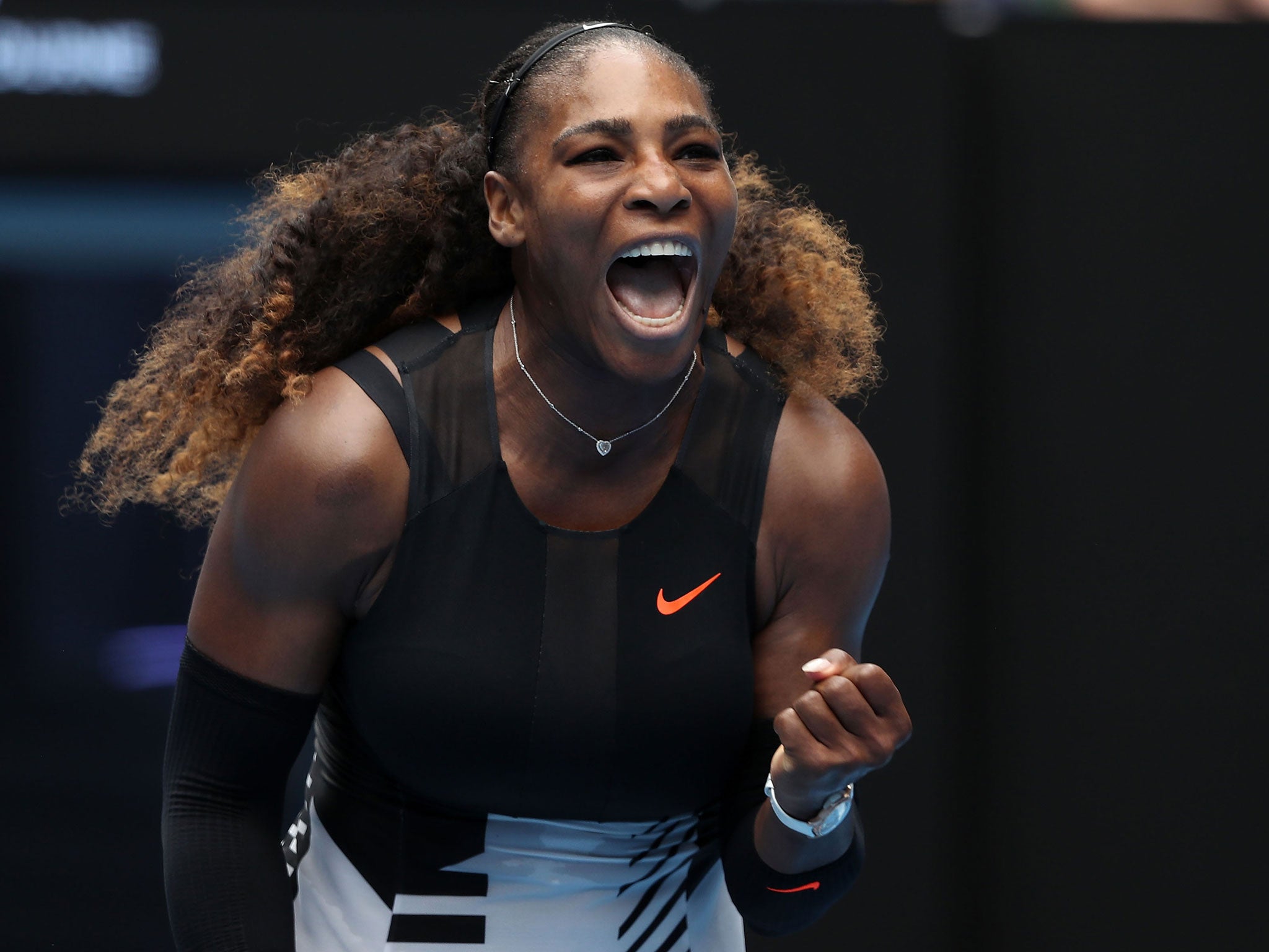 Serena Williams looked back to her best in her victory over Belinda Bencic in the Australian Open first round