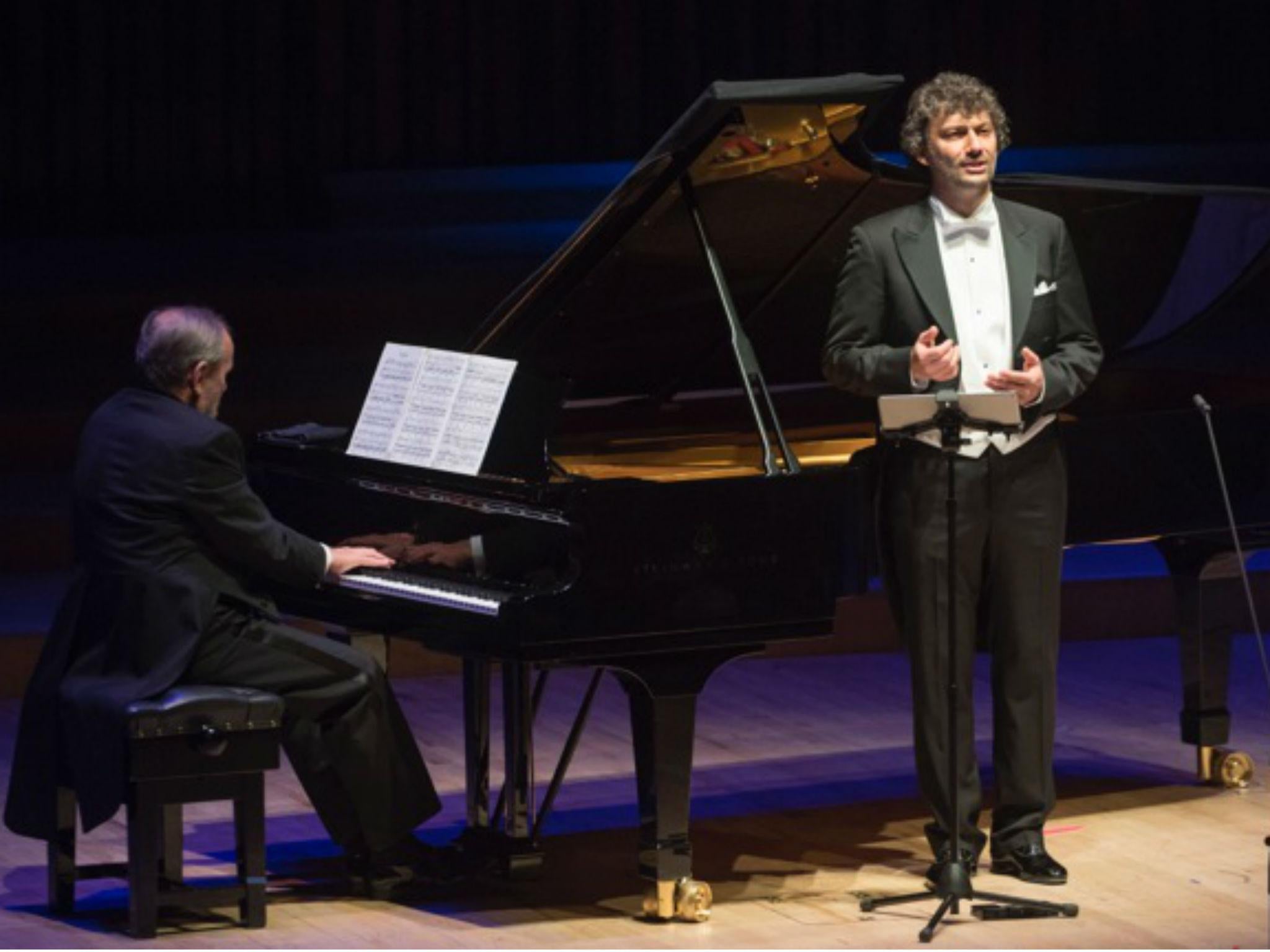 Kaufmann with accompanist Helmut Deutsch performing at the Barbican