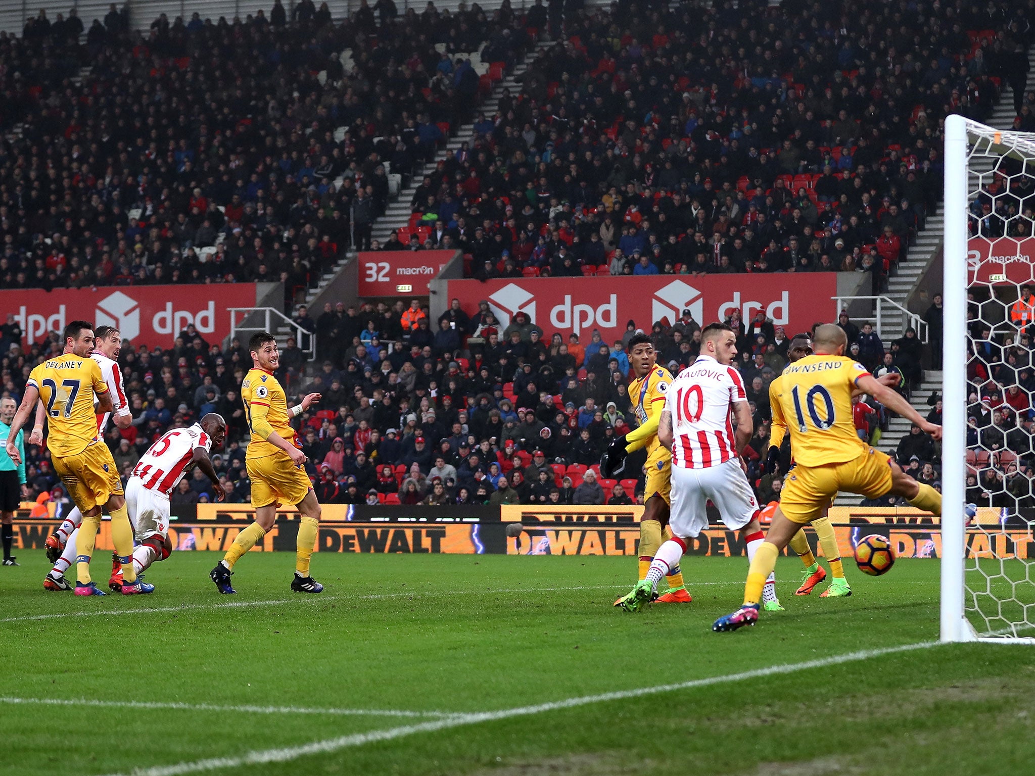 Bruno Martins Indi tries his luck with an attempt on goal