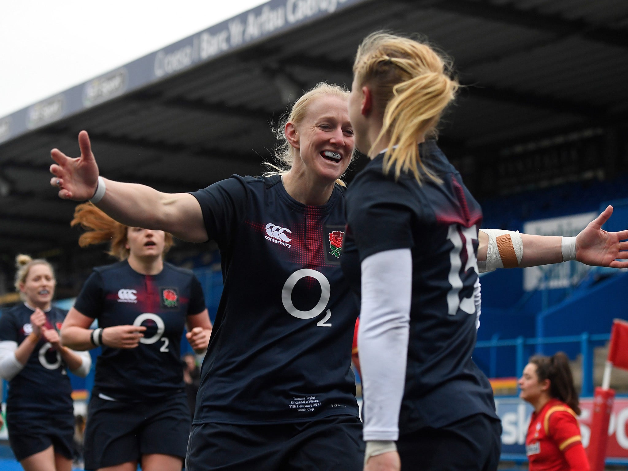 England's Danielle Waterman is congratulated by team-mate Tamara Taylor