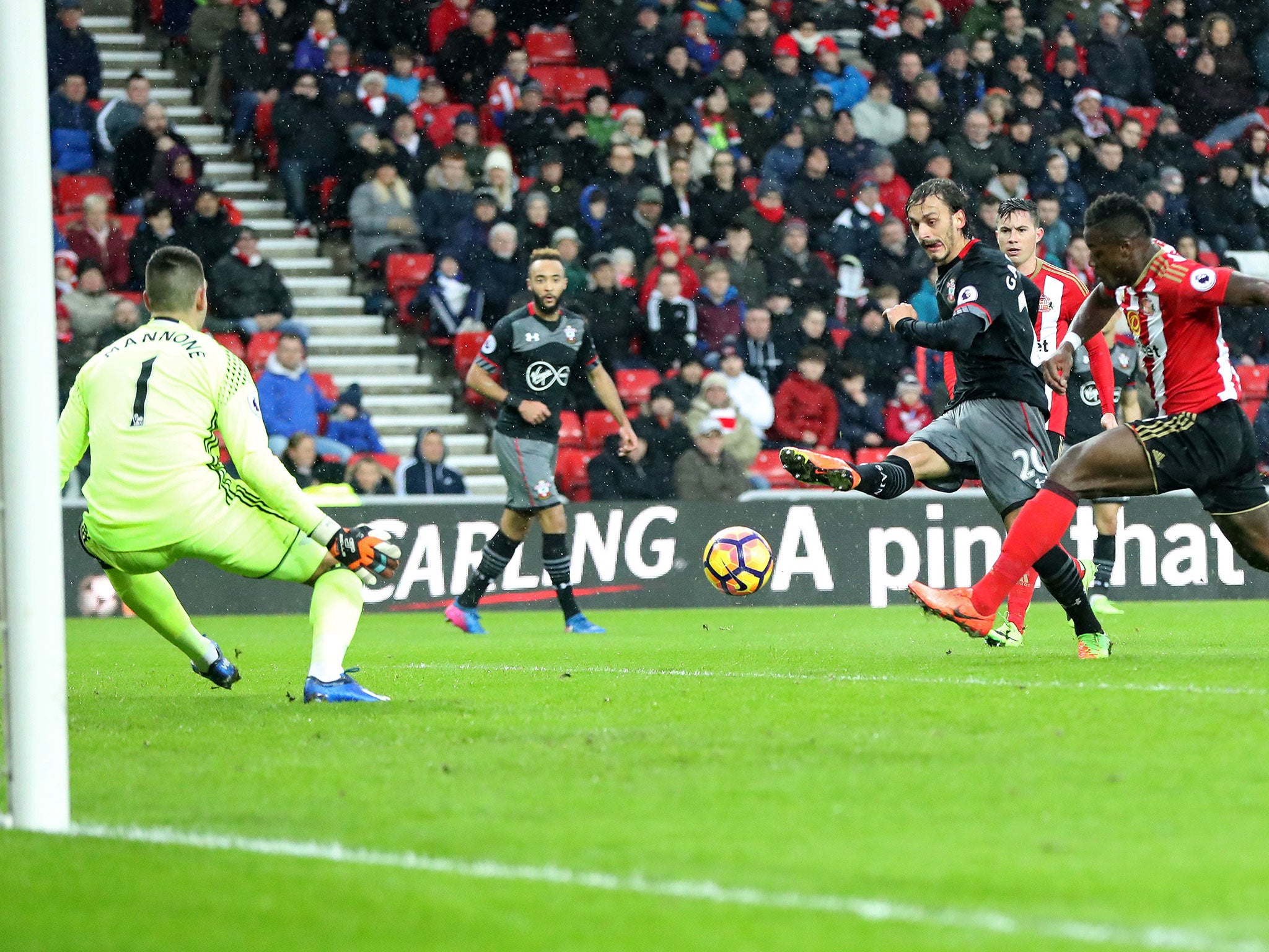 Gabbiadini strikes from close range to double Southampton's lead