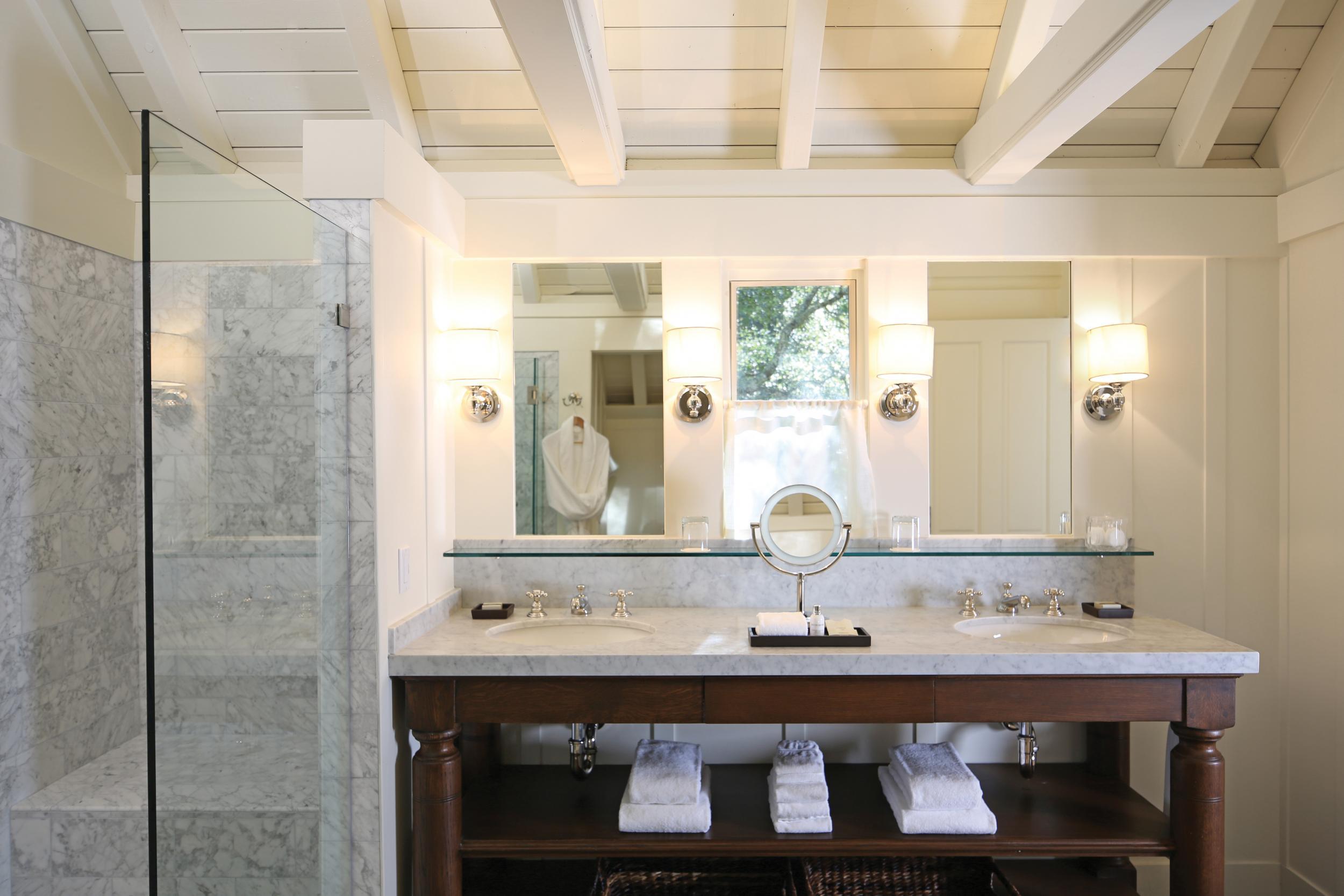 A bathroom in one of Meadowood’s Oakview rooms