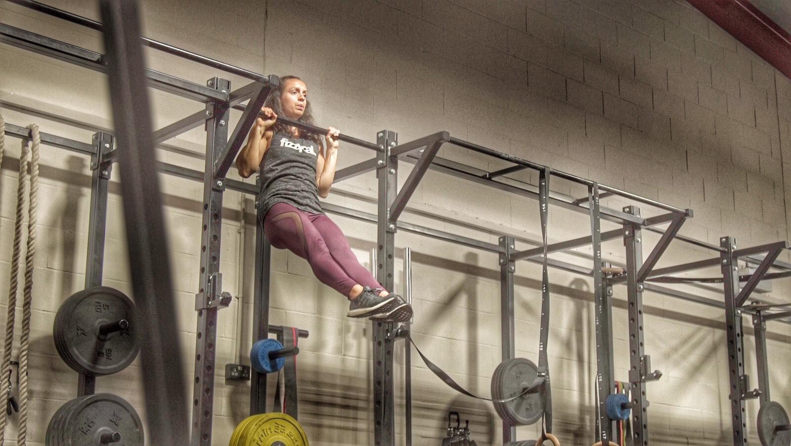 Frankie Holah demonstrates a static hold in training for chin ups