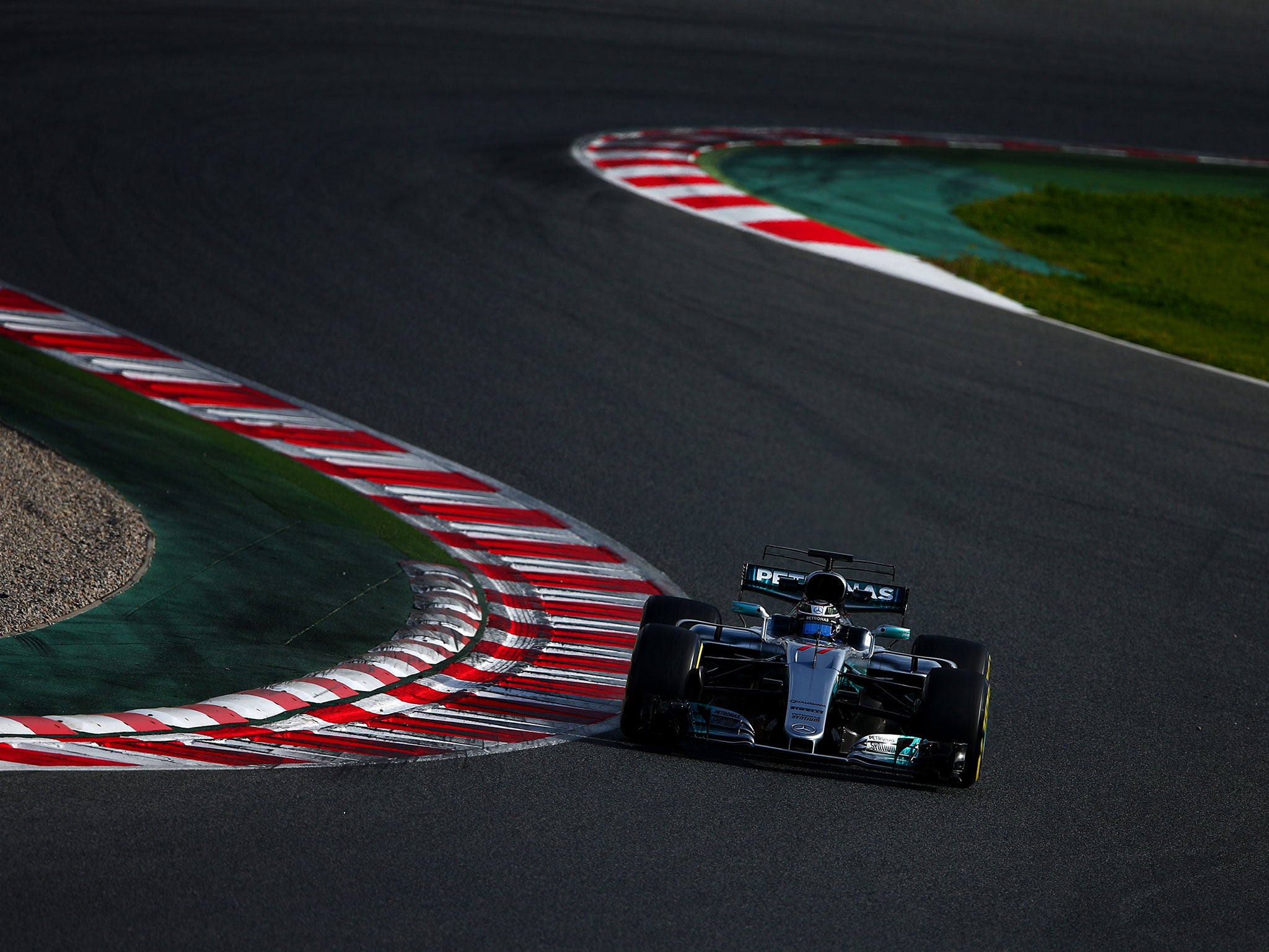 Valtteri Bottas driving the (77) Mercedes AMG Petronas F1 Team Mercedes F1 WO8