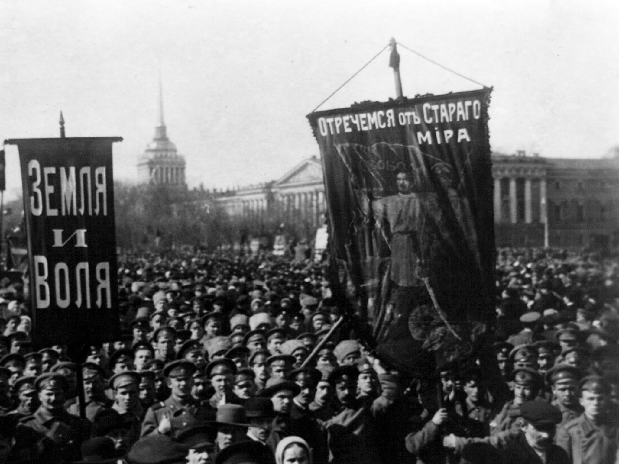 The 1st of May celebration Dvortsovyi Square, Petrograd. A large crowd of mostly soldiers with some men and women in Dvortsovyi Square in Saint Petersburg