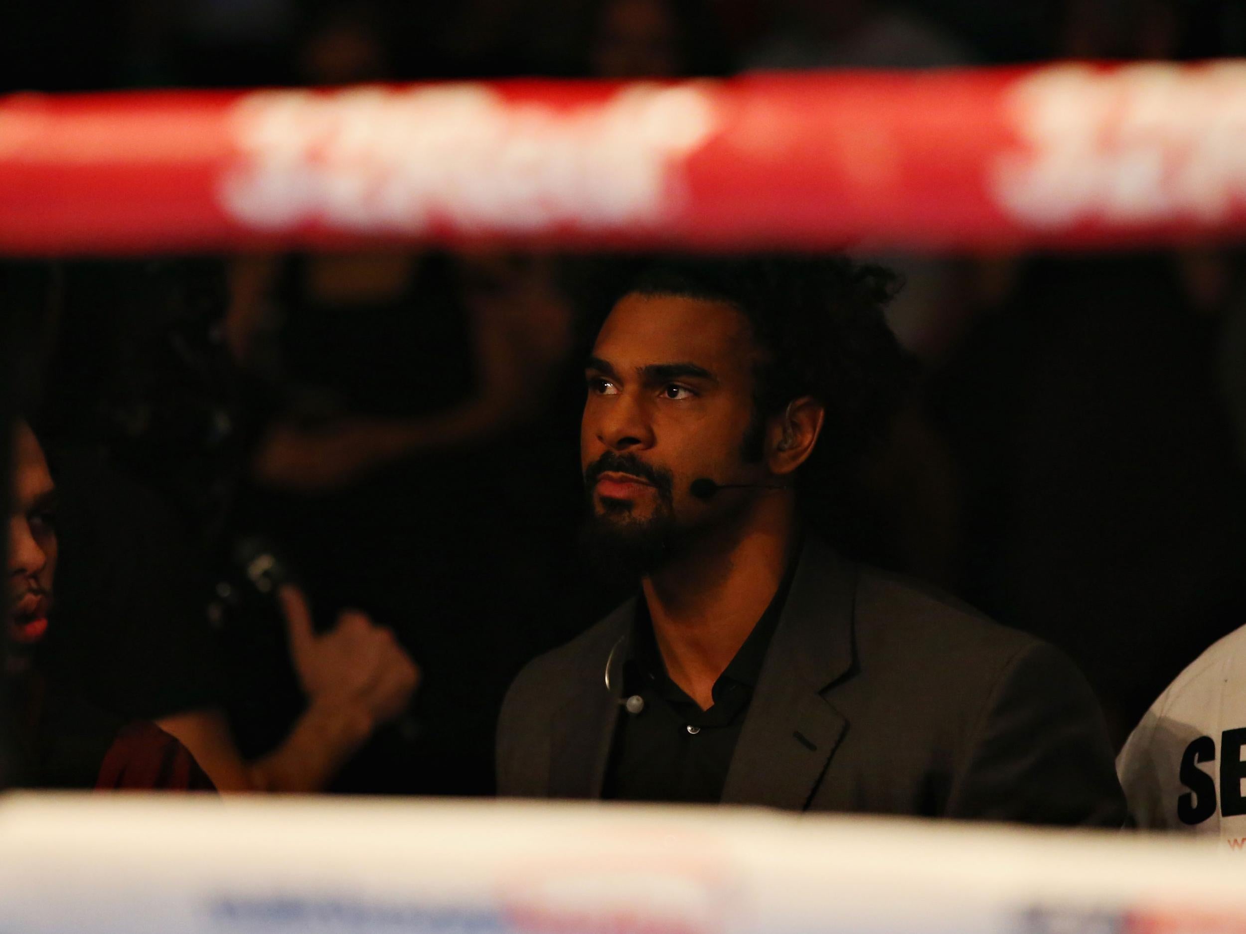 Haye was not impressed, and dismissed Bellew's challenge by saying he could beat him one-handed.