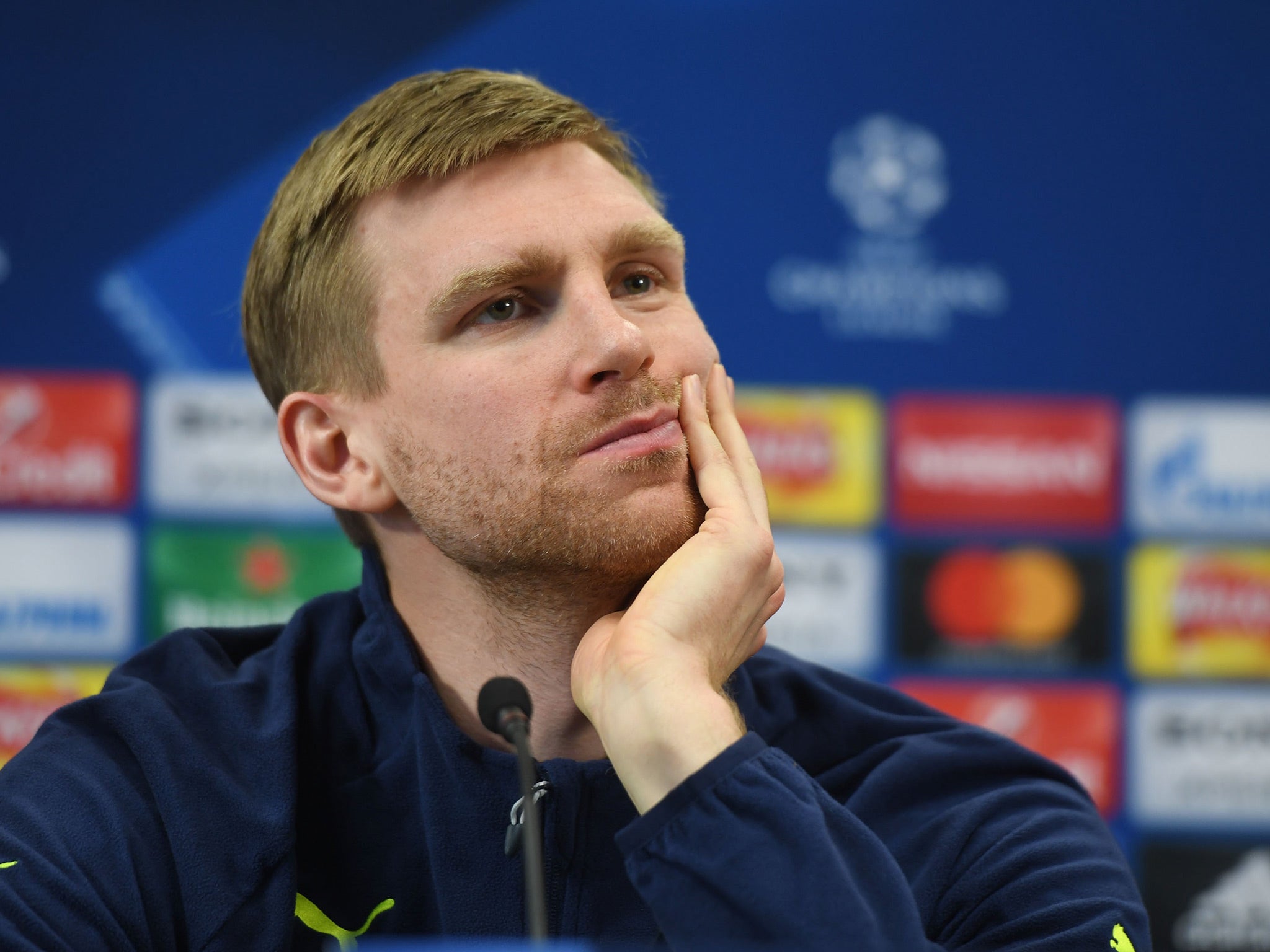 Per Mertesacker sent a rallying cry to his Arsenal teammates ahead of Bayern Munich's visit