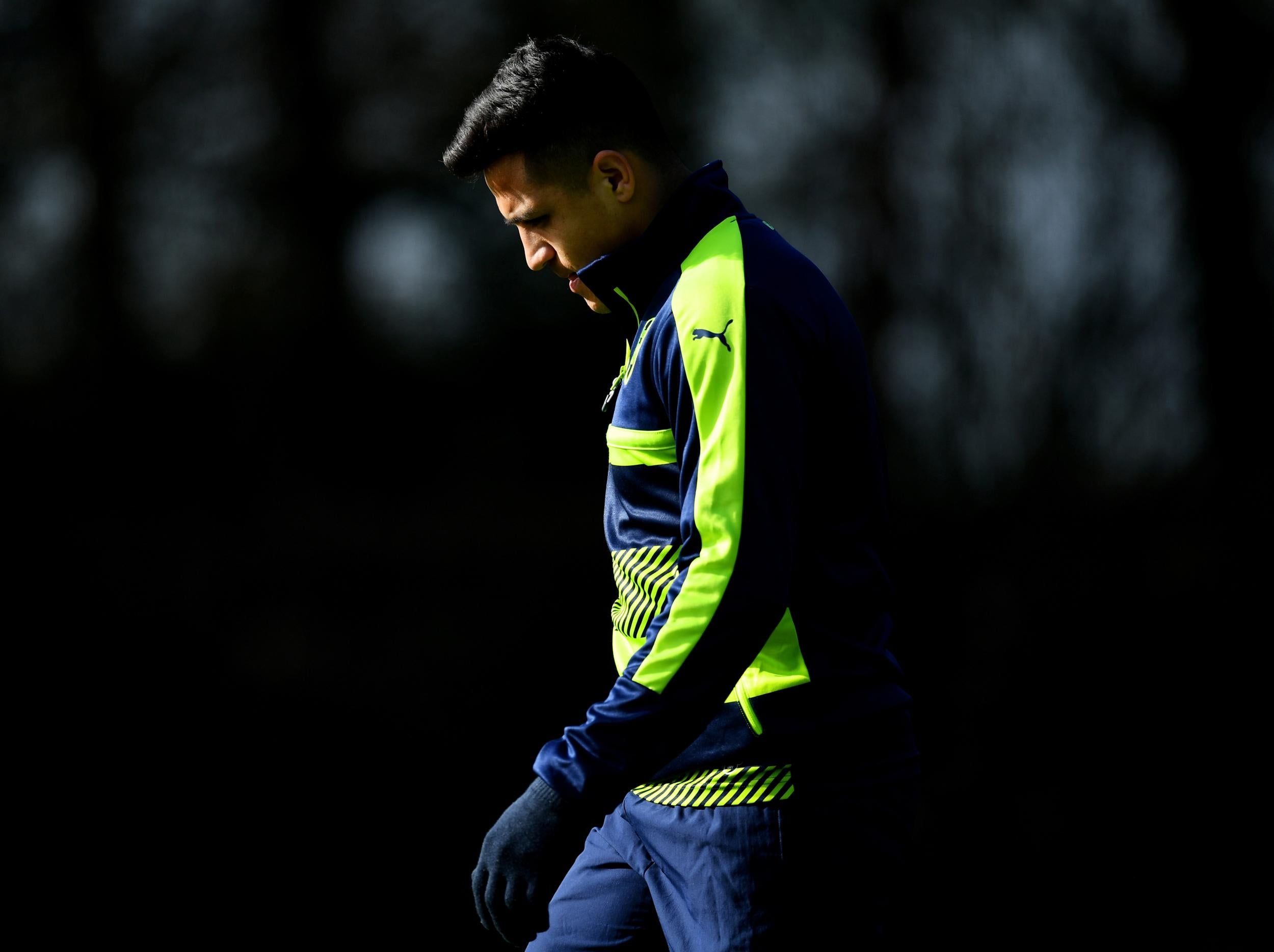 &#13;
Sanchez is thought to favour a move away from the Emirates (Getty)&#13;