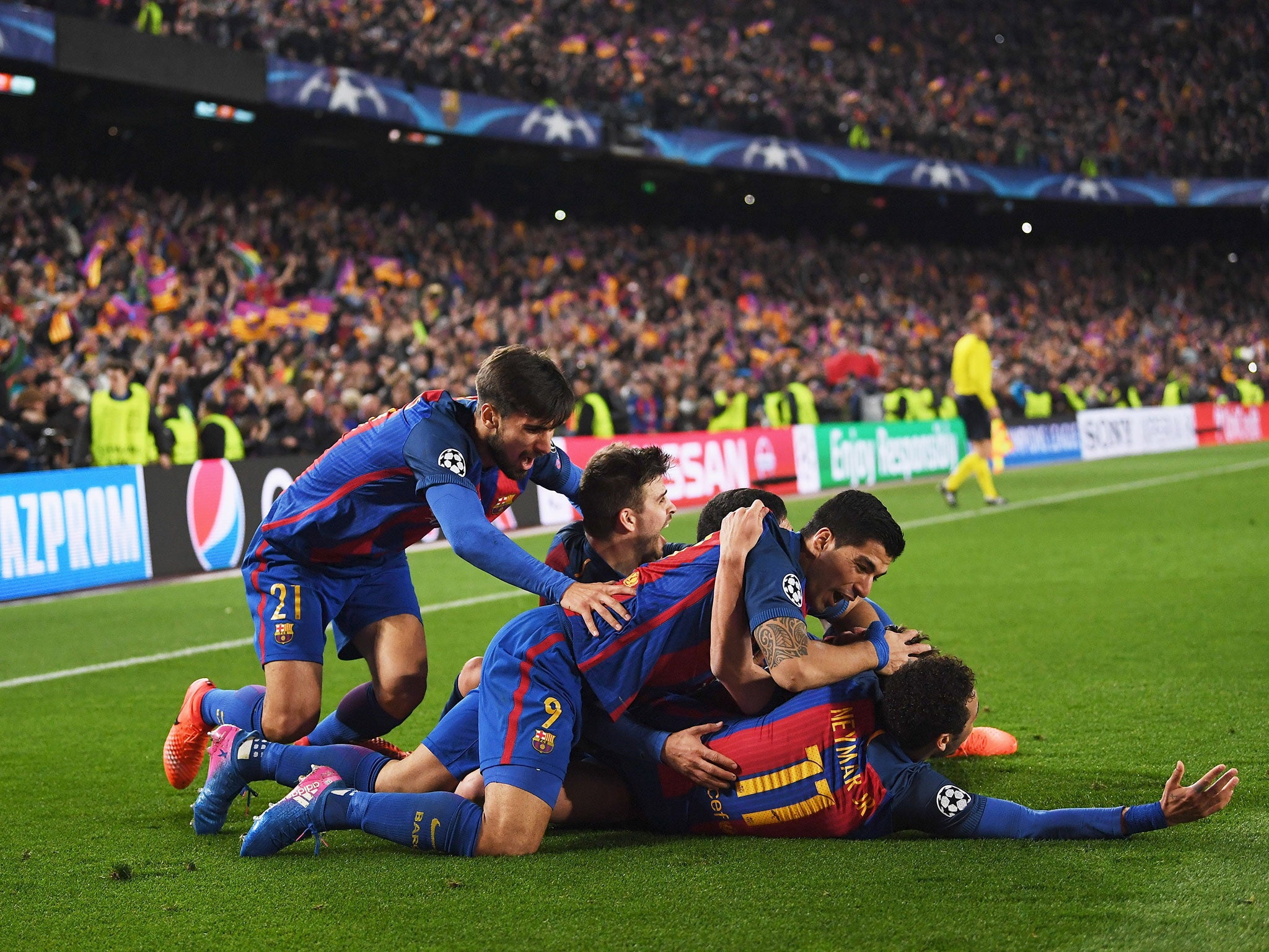 Sergi Roberto sends the Camp Nou wild