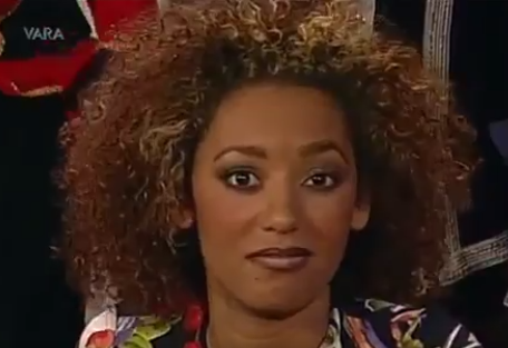 An unimpressed Mel B appeared to call for the interview to be cut