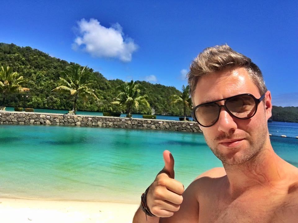 Ward's travels to all 197 countries in the world deserves the thumbs up