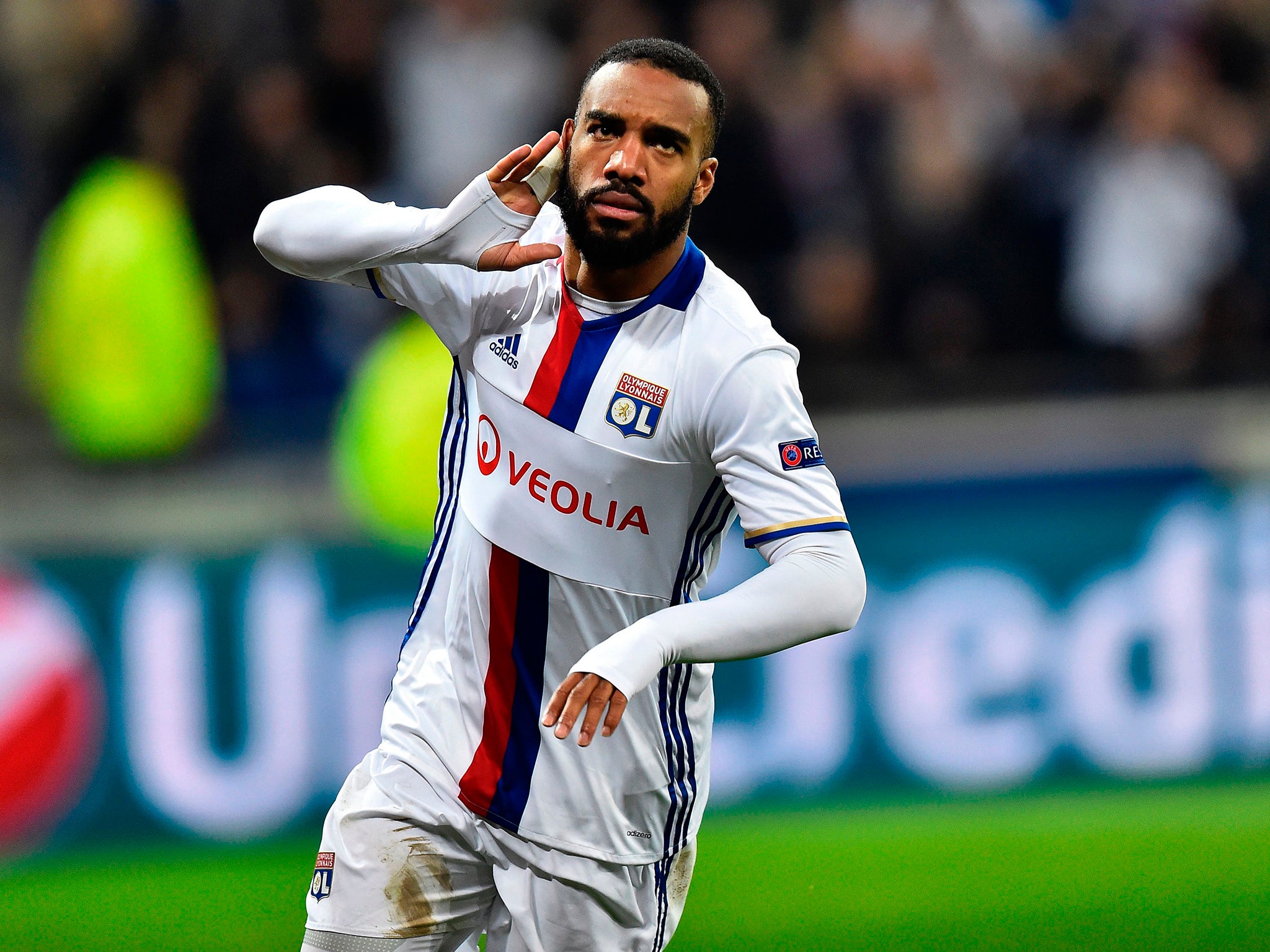 Arsenal may make another attempt to sign Lacazette