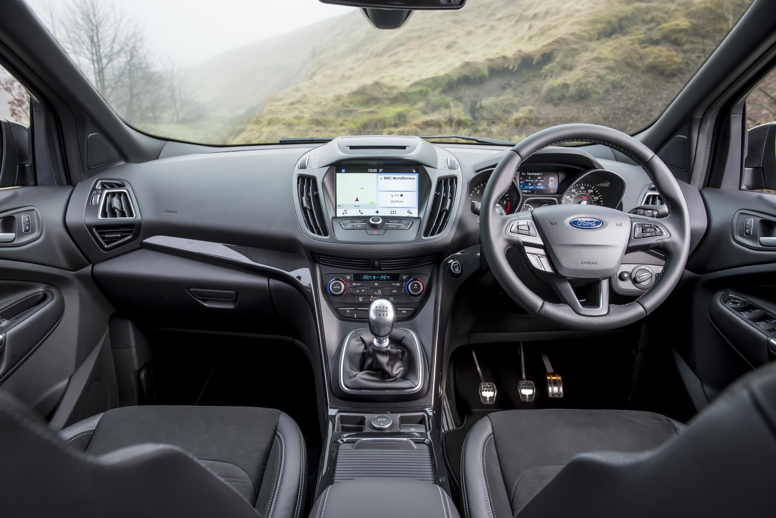 The tech isn’t bad – apart from those cruise control buttons