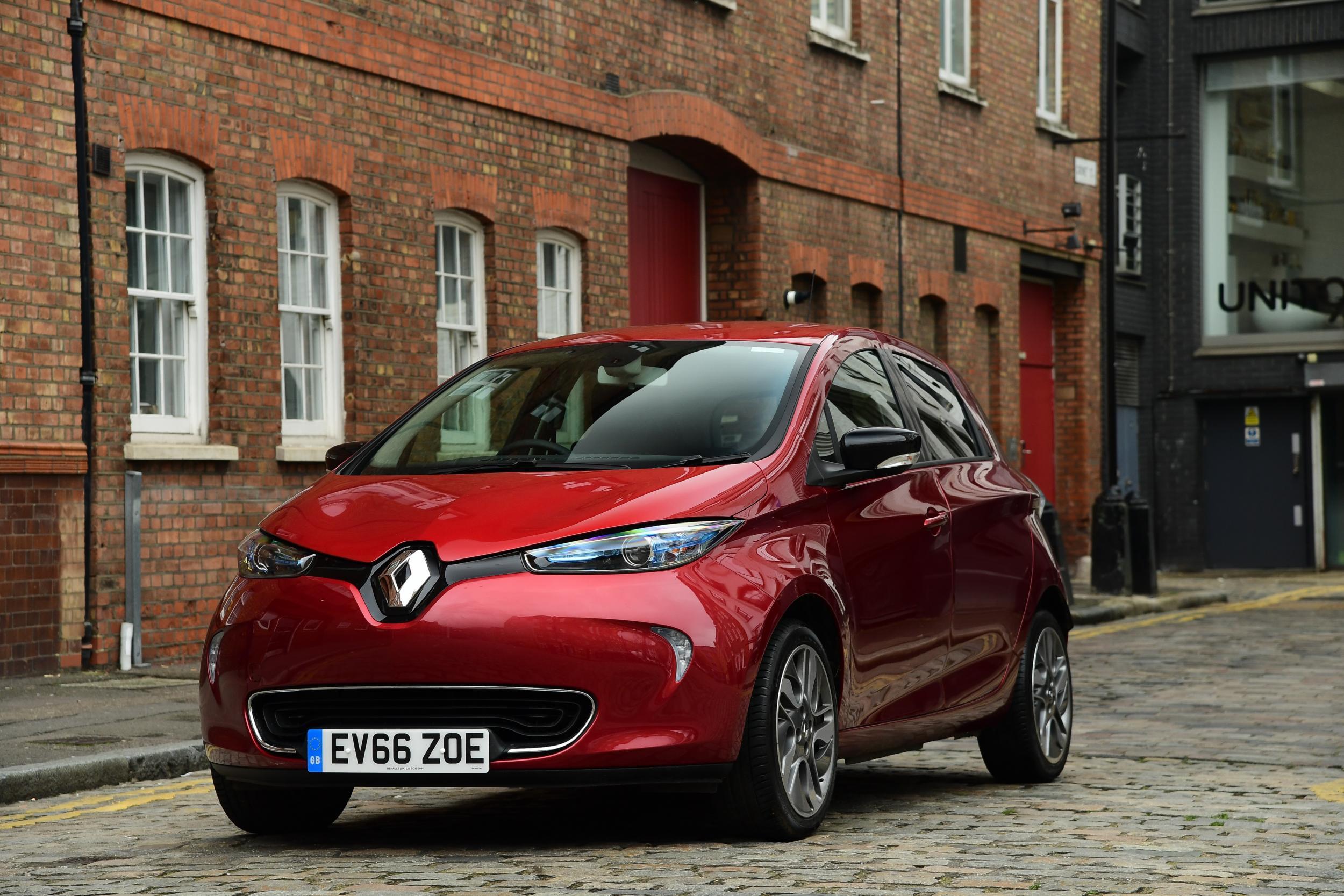 The Zoe interior is taken straight from the Renault Clio so it’s modern and comes with plenty of technology