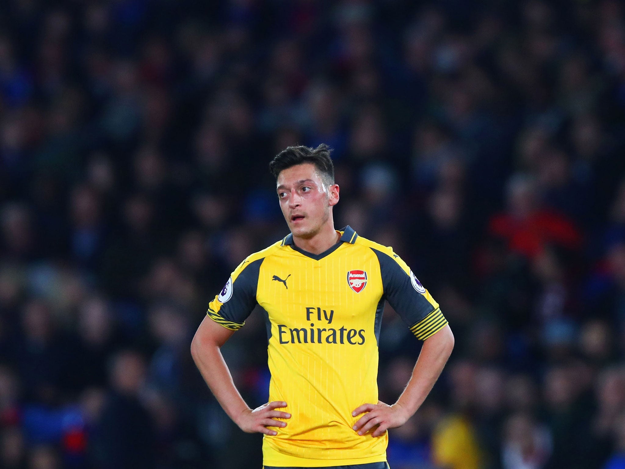 Ozil went missing again