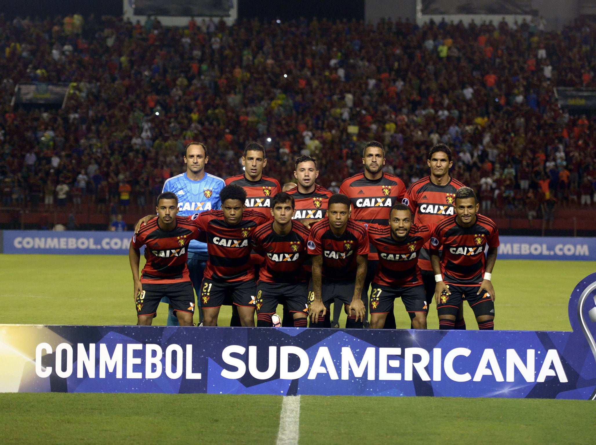 Sport Recife playing in the 2017 Copa Sudamericana against Uruguay's Danubio