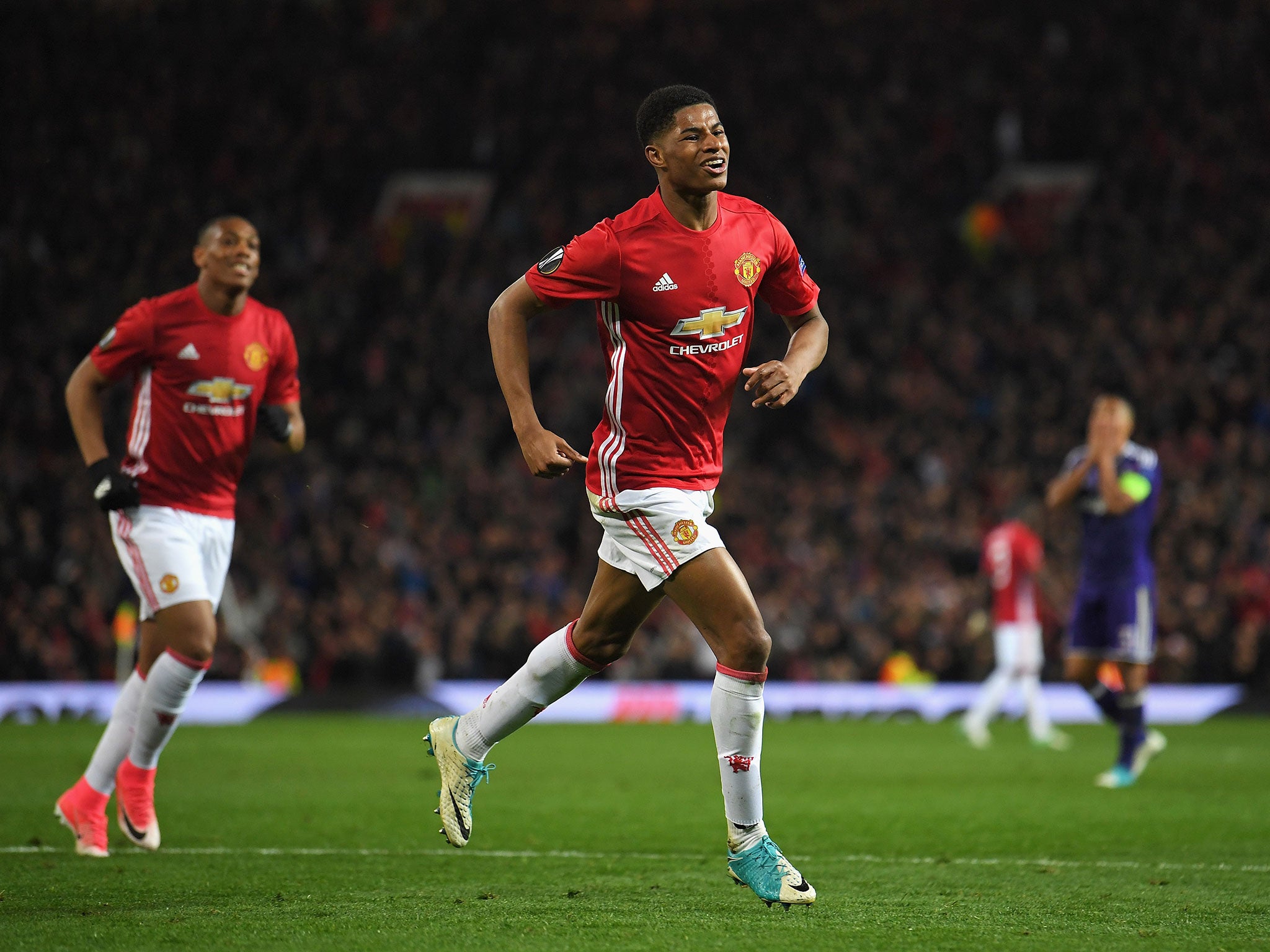 Marcus Rashford celebrates his goal for United