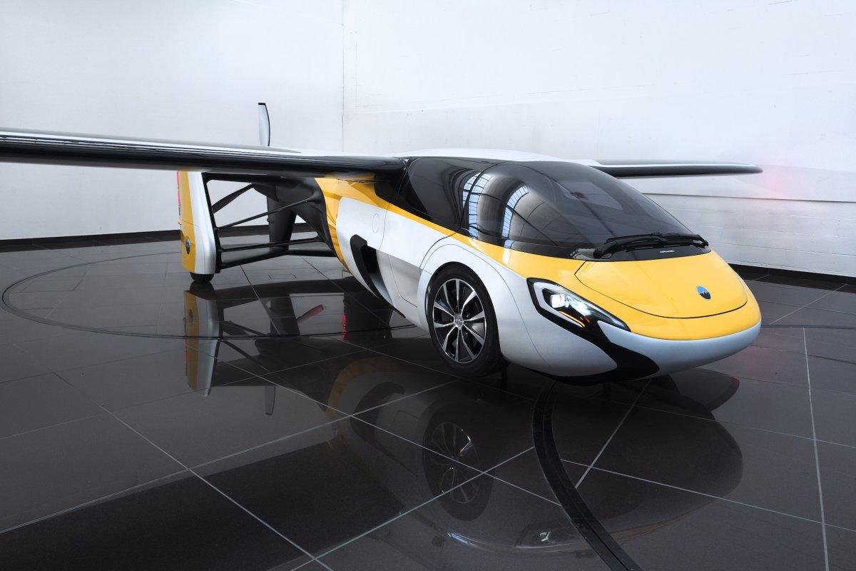 (AeroMobil