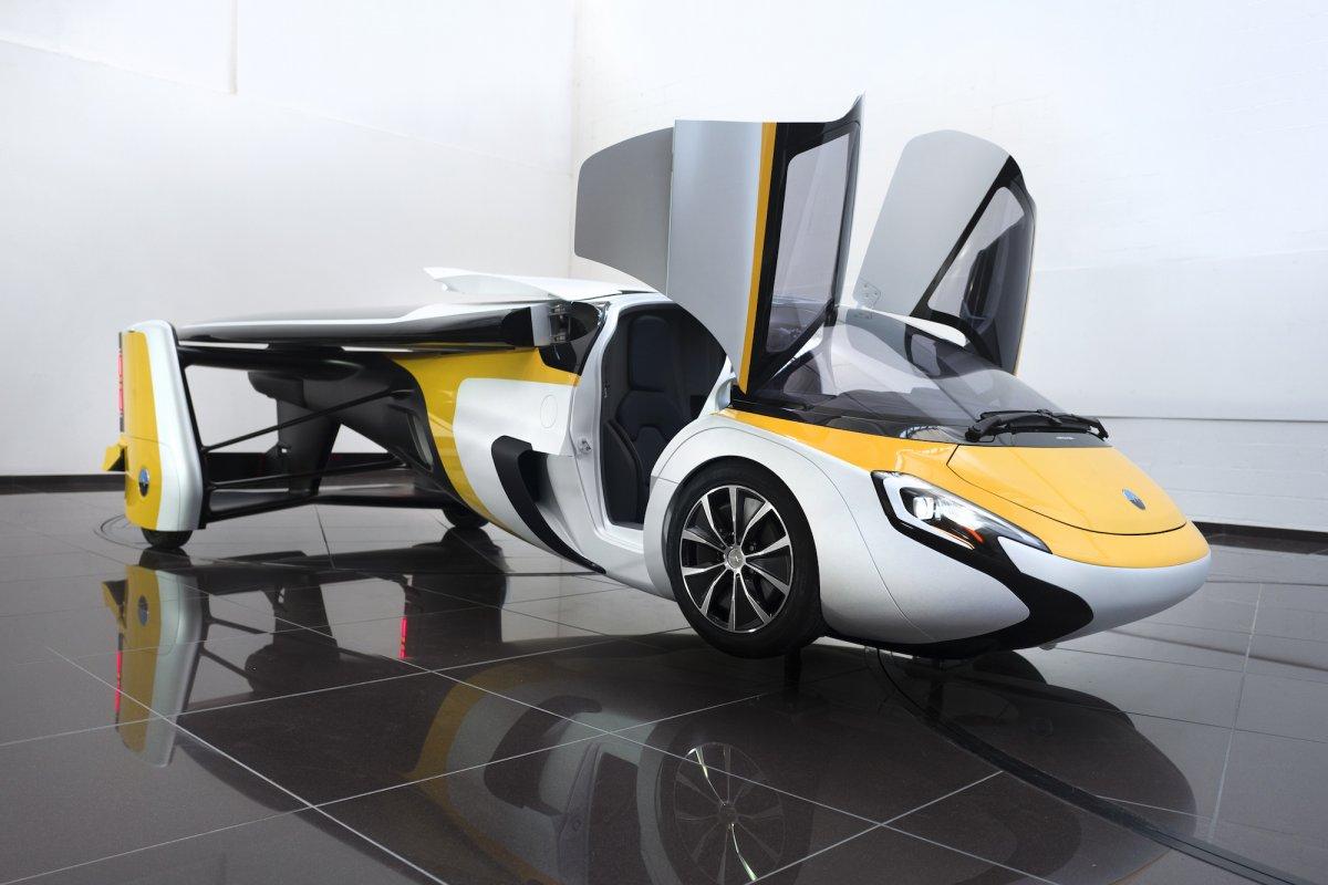 (AeroMobil