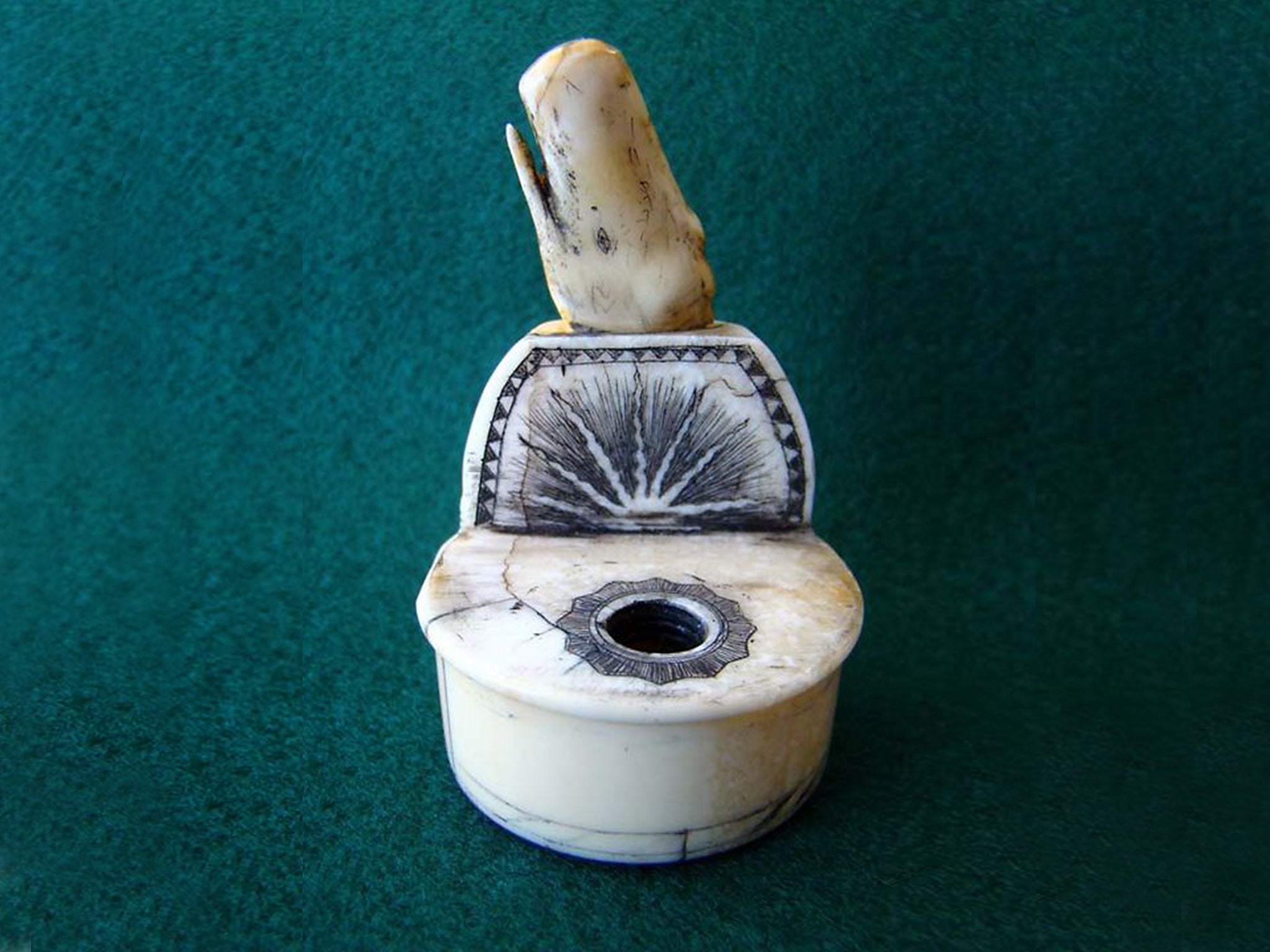 A walrus inkwell