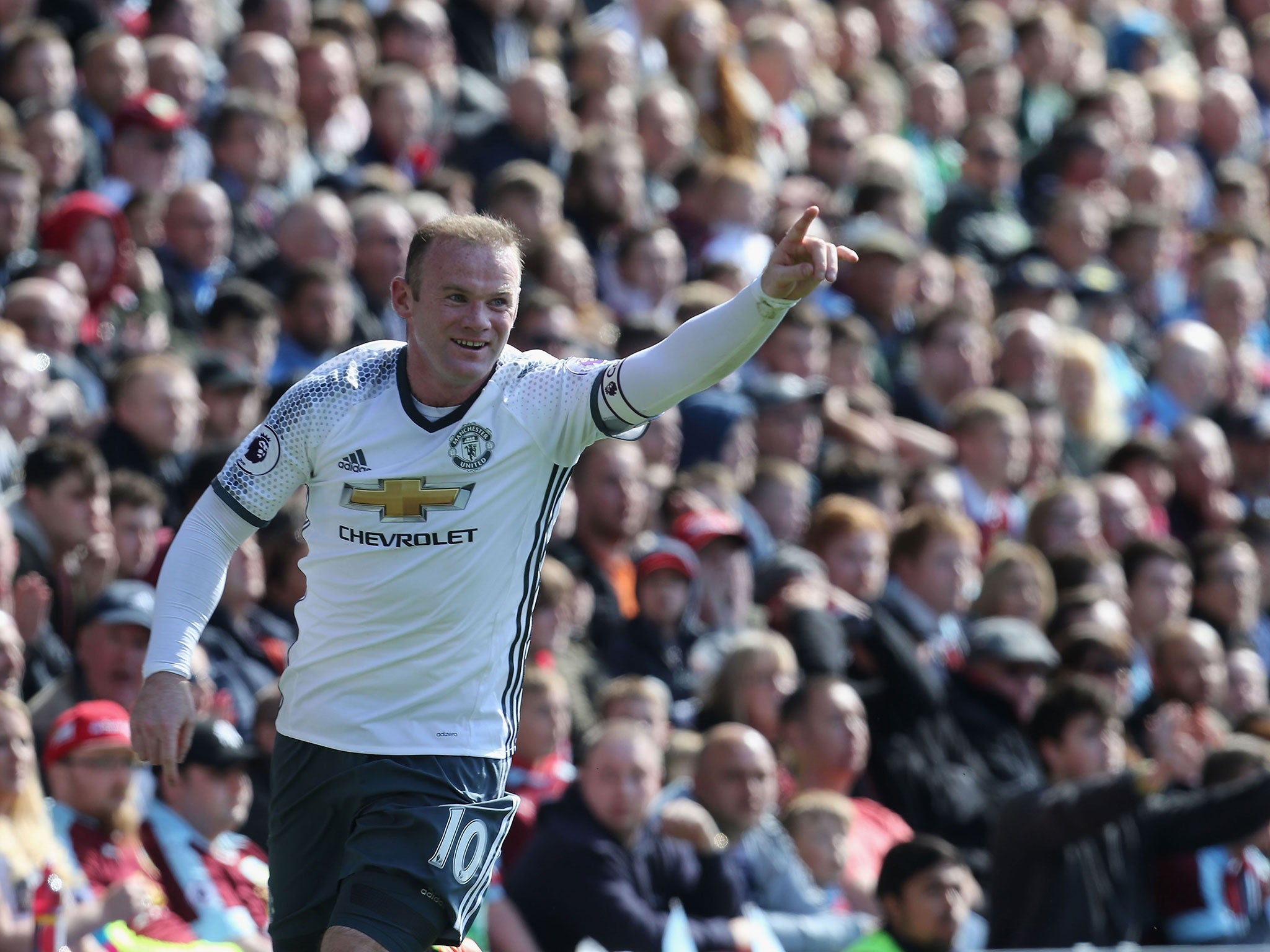 Wayne Rooney celebrates his goal against Burnley