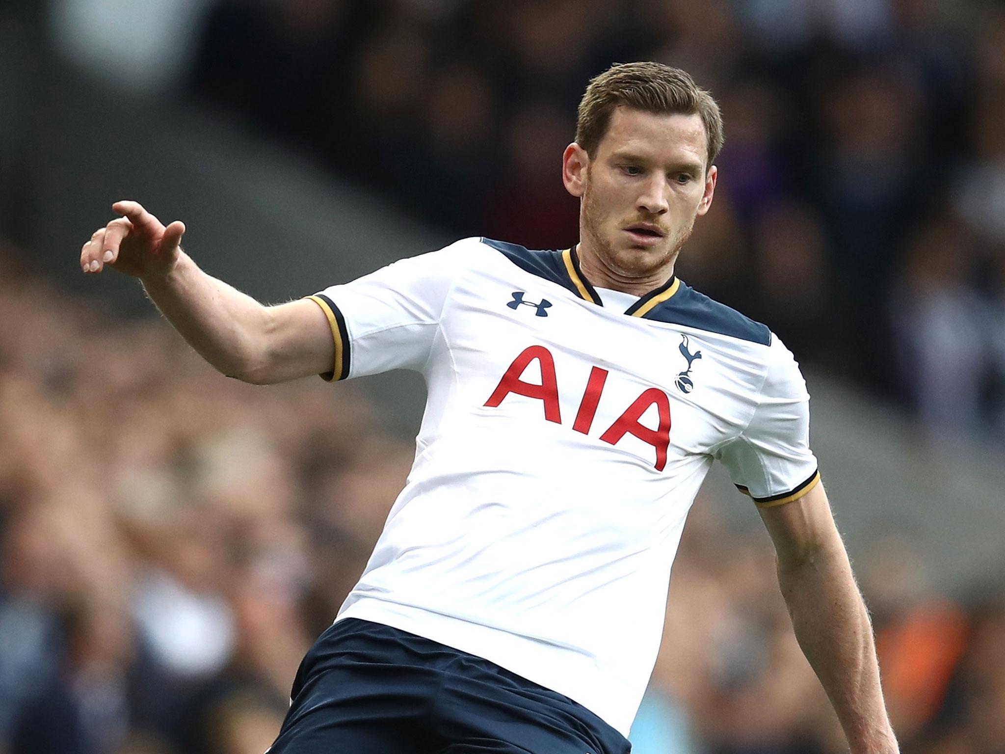 Jan Vertonghen believes the pressure is all on Chelsea in the title race