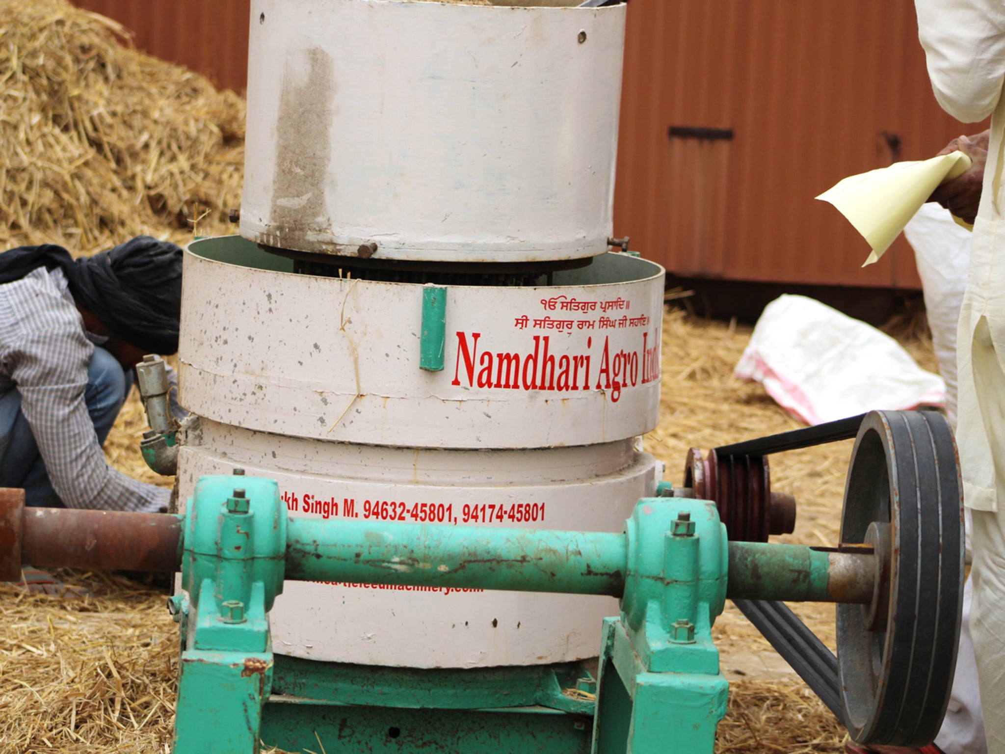 The pelletiser can be powered by tractor, with no need for additional power or resources