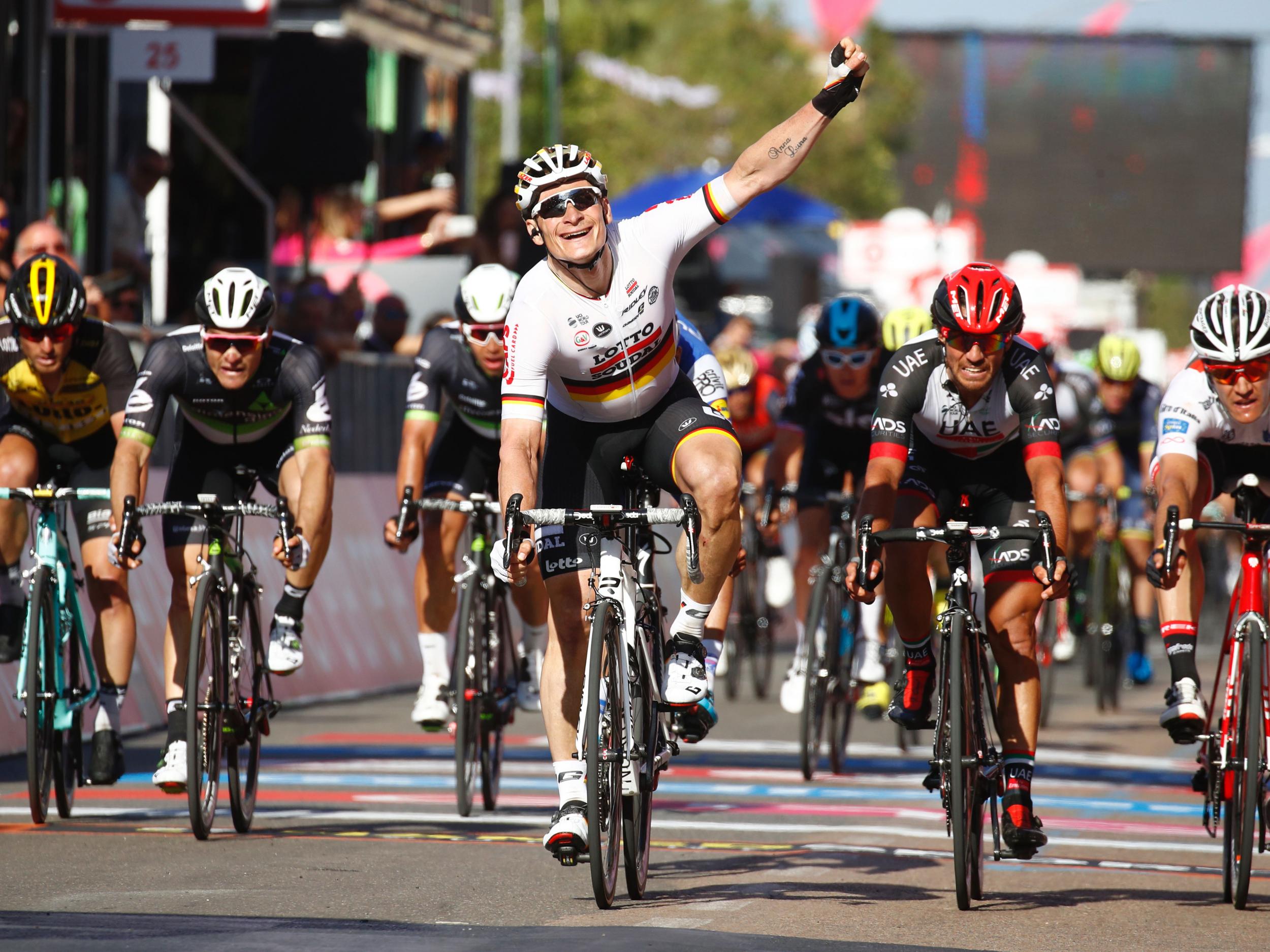 The German secured the maglia rosa thanks to a time bonus on the line