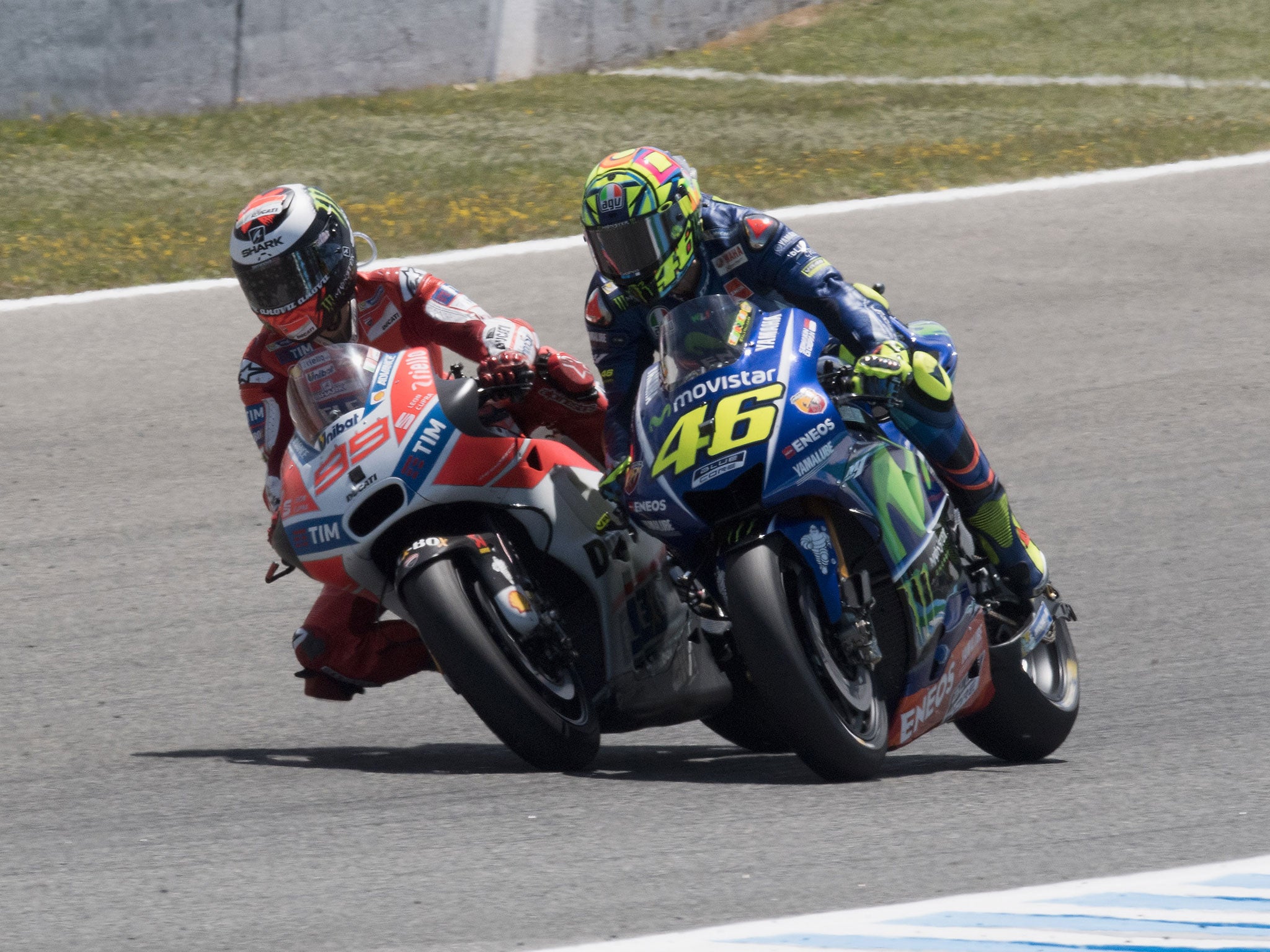 Jorge Lorenzo passed former teammate Rossi on his way to third place