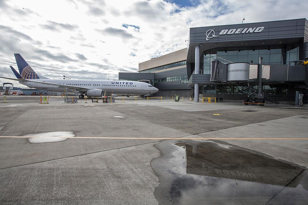 United has issued a memo to all staff telling them that passengers recording them is not against the law