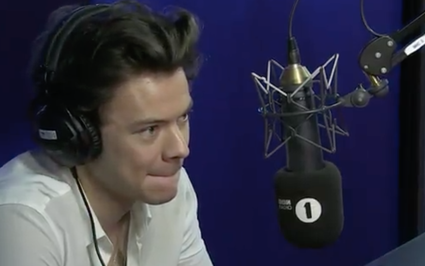 Styles is interviewed by Nick Grimshaw on BBC Radio 1