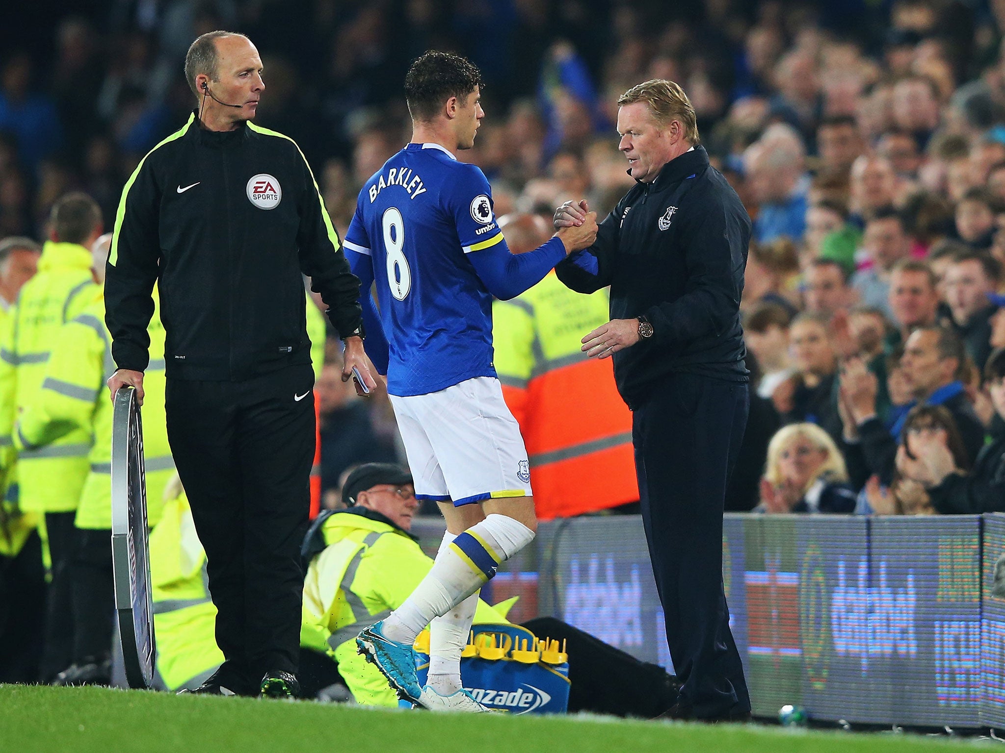 Ronald Koeman congratulates Ross Barkley after his performance on Friday night