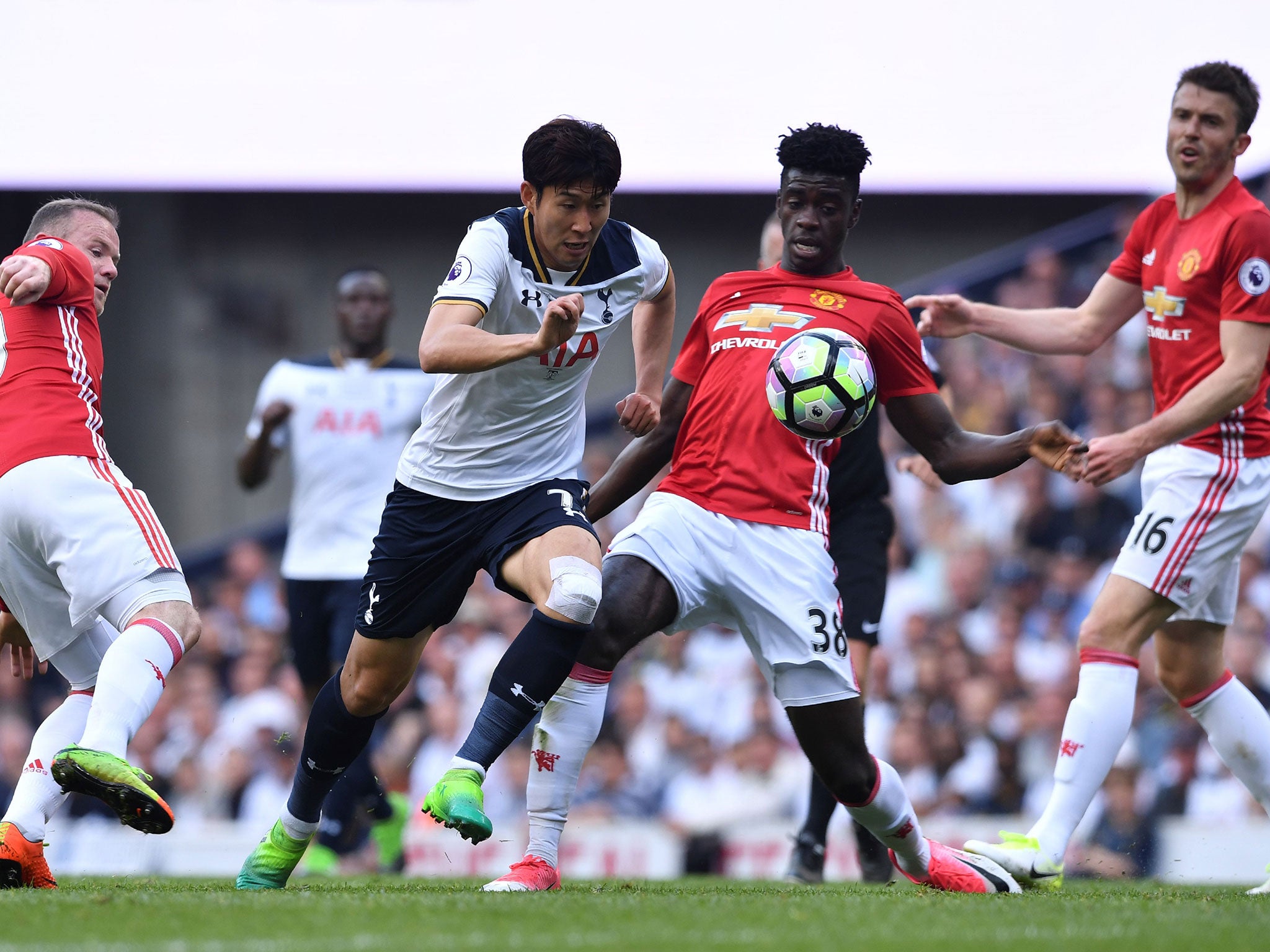 Axel Tuanzebe in action for United