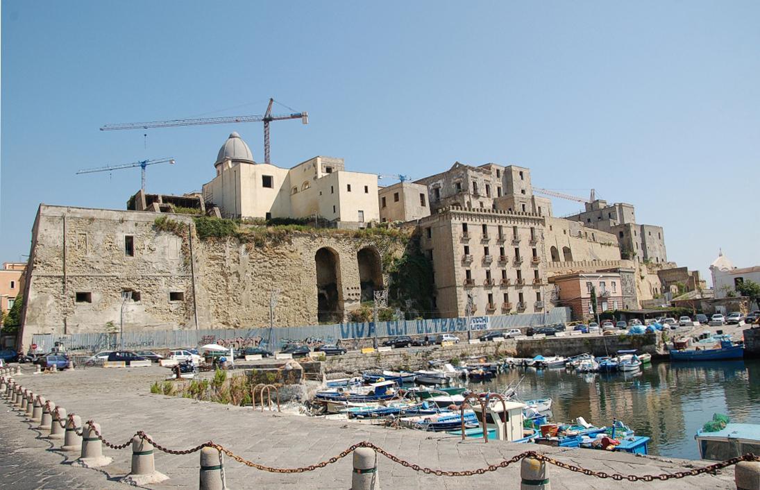 The port of Pozzuoli has risen 4m since 1950