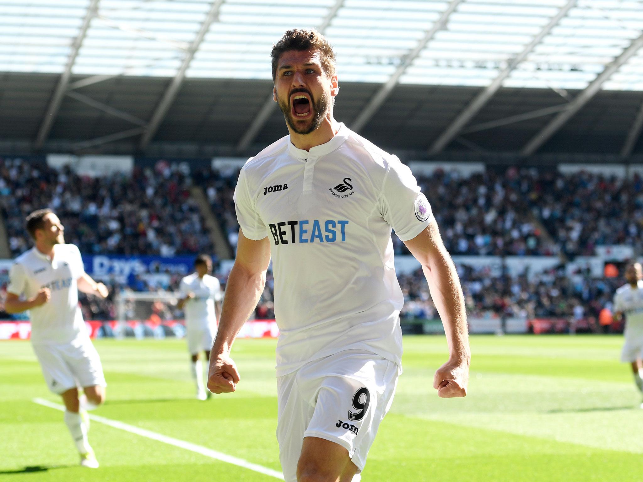 Fernando Llorente is set to join Tottenham