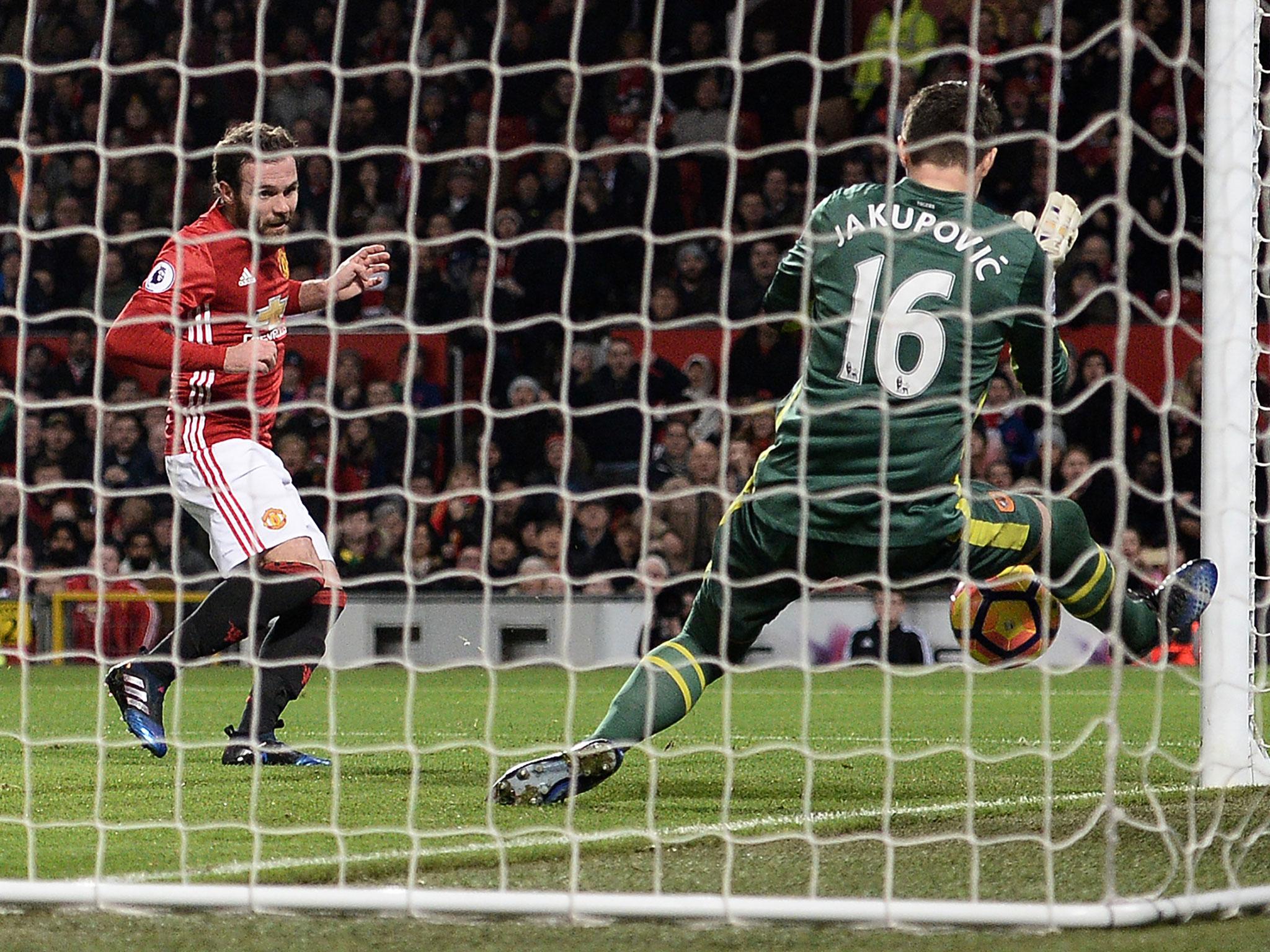 
Manchester United missed their chance to stay in the top four hunt 