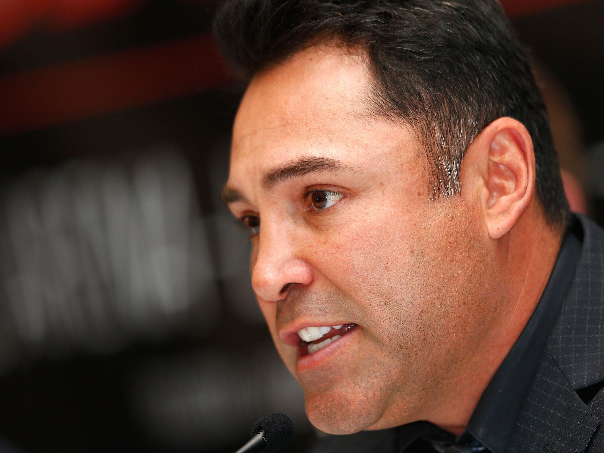 Oscar De La Hoya has branded the potential fight a 'farce'