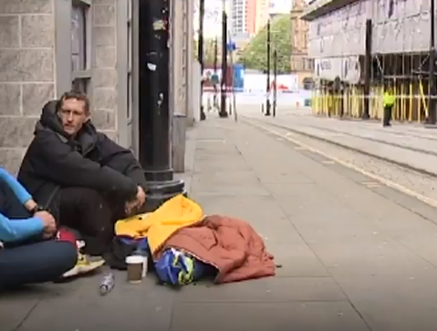 Stephen Jones, a homeless 'hero' of the Manchester attack, has been pictured back on the streets