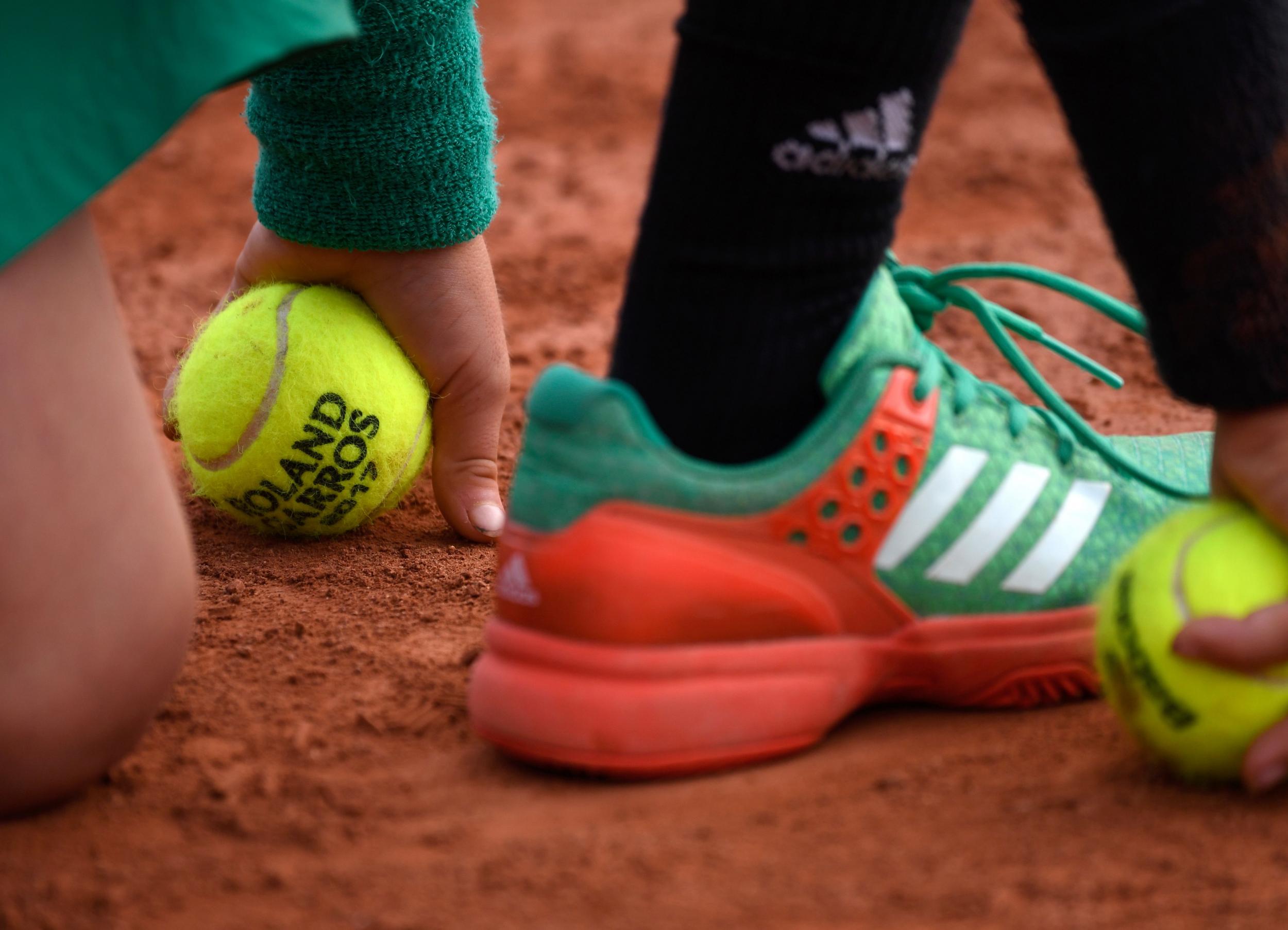 The first round continued on the second day of the 2017 French Open