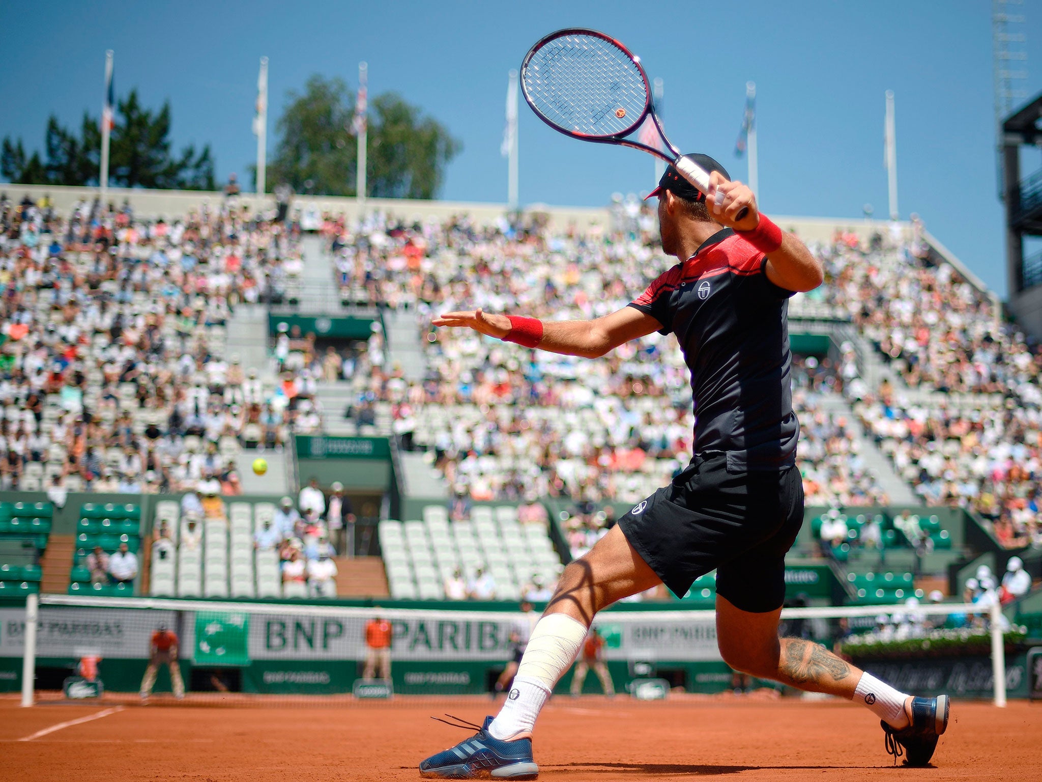 Klizan readies to return a Murray shot in the second set