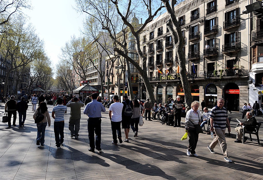 Locals and tourists on Las Ramblas in 2009