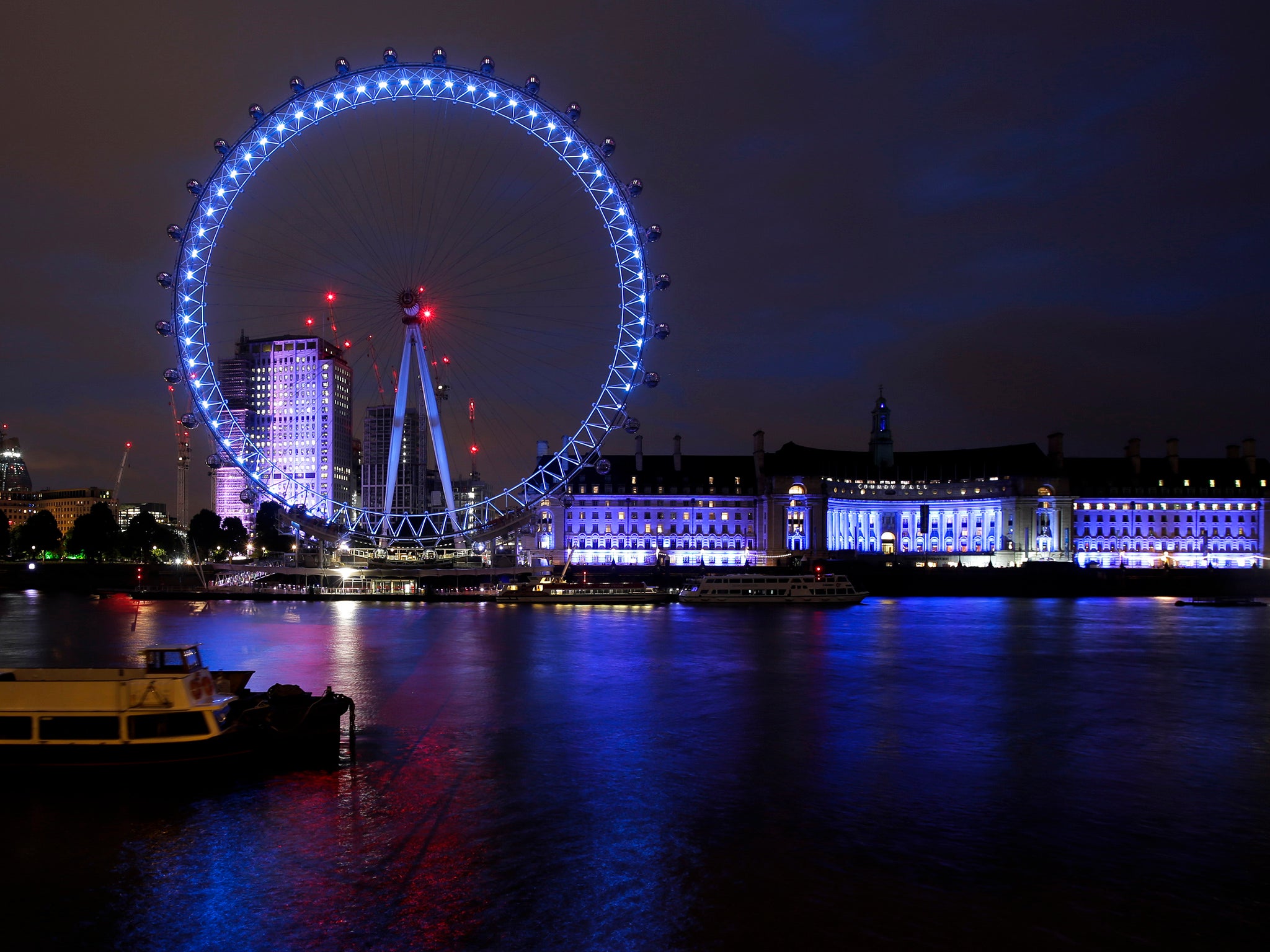 The London Eye opened in March 2000